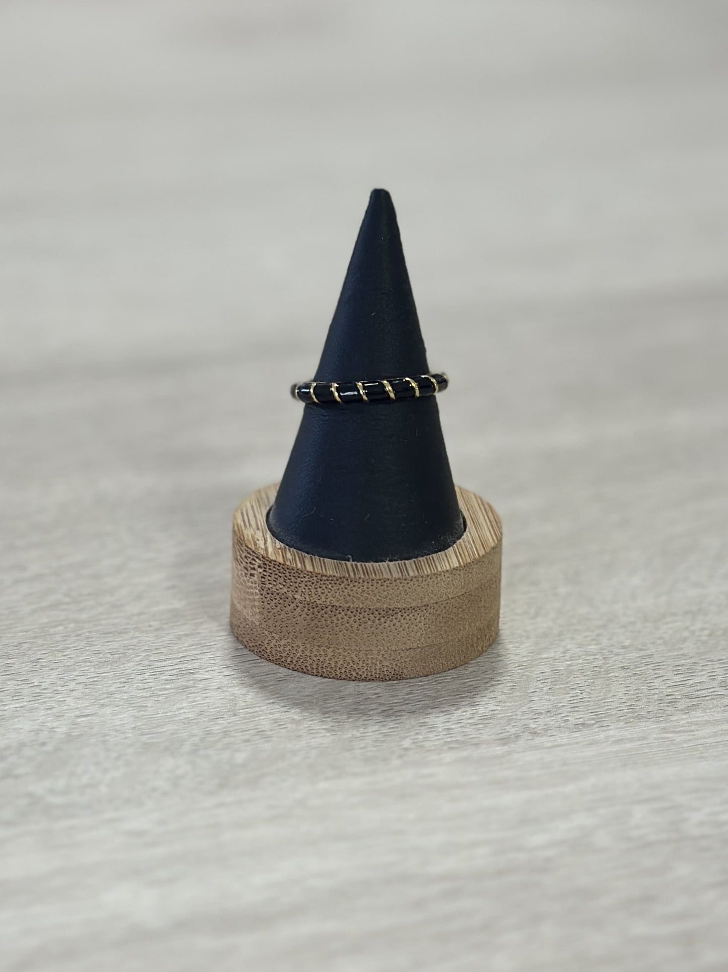 ANILLO ESMALTADO RELIEVE