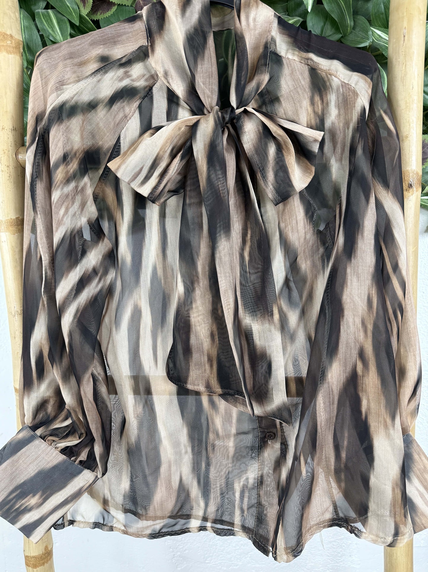 BLUSA LAZO TRANSPARENTE