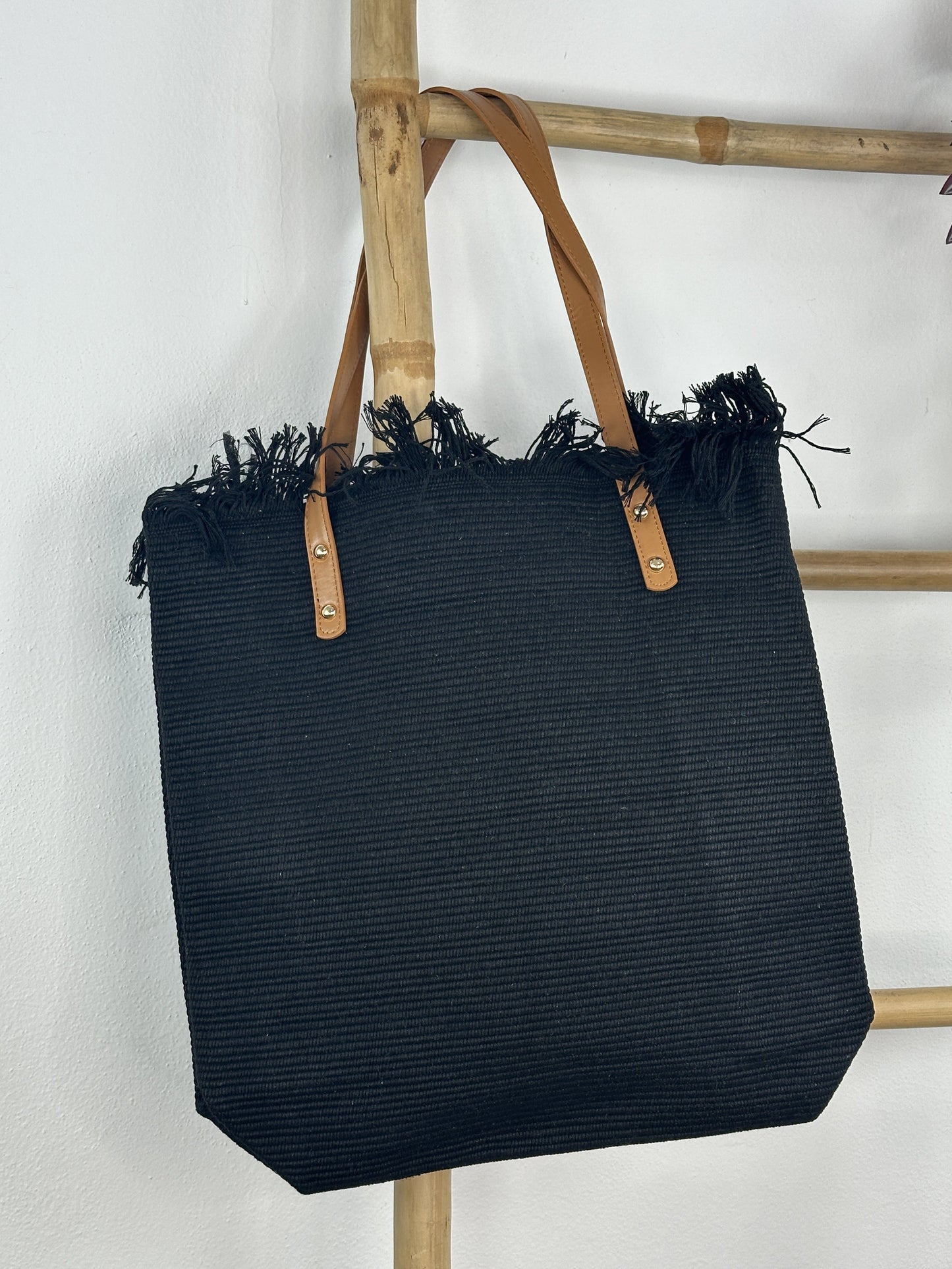 BOLSO BORDE DESFLECADO