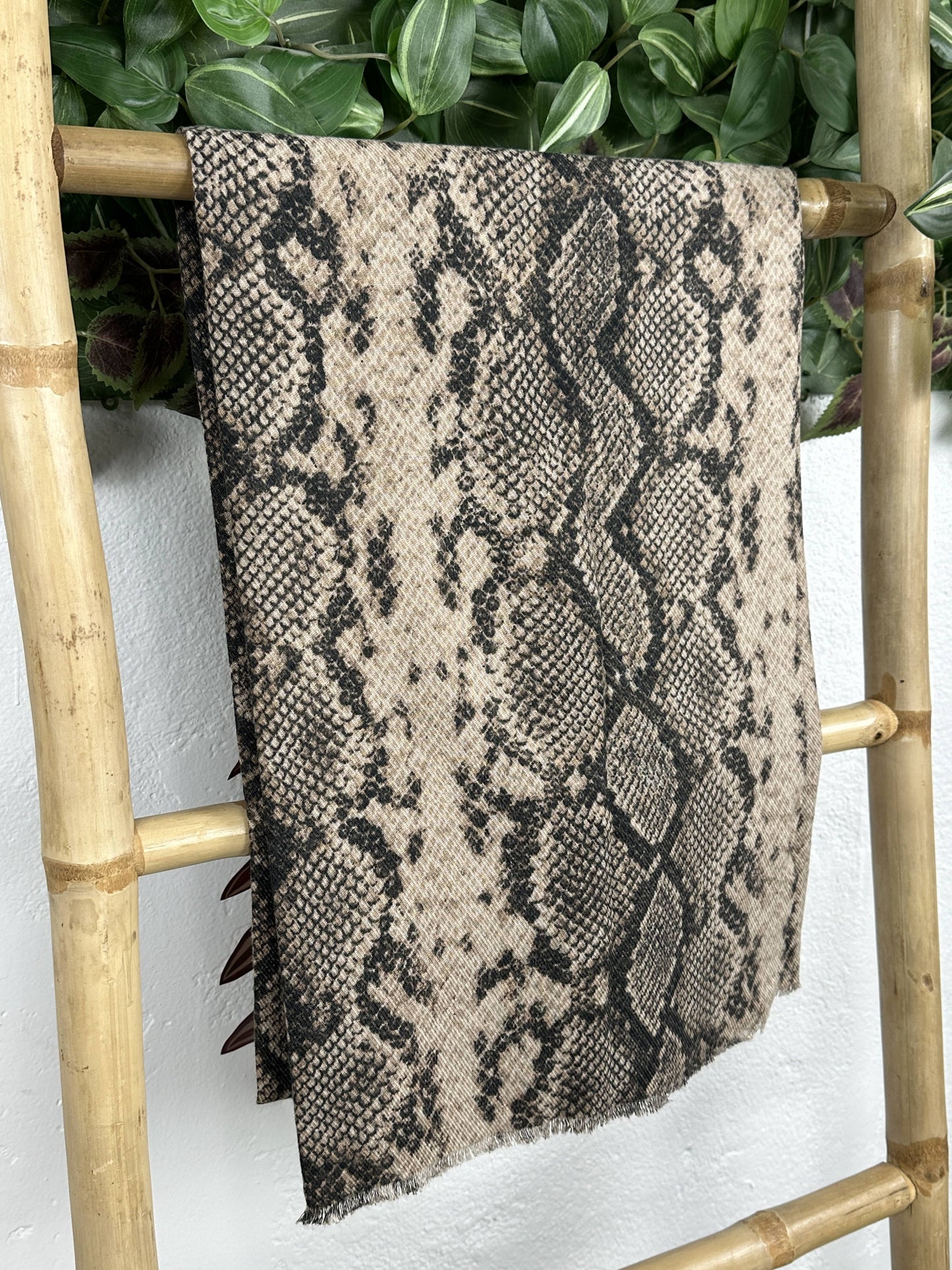 BUFANDA ANIMAL PRINT