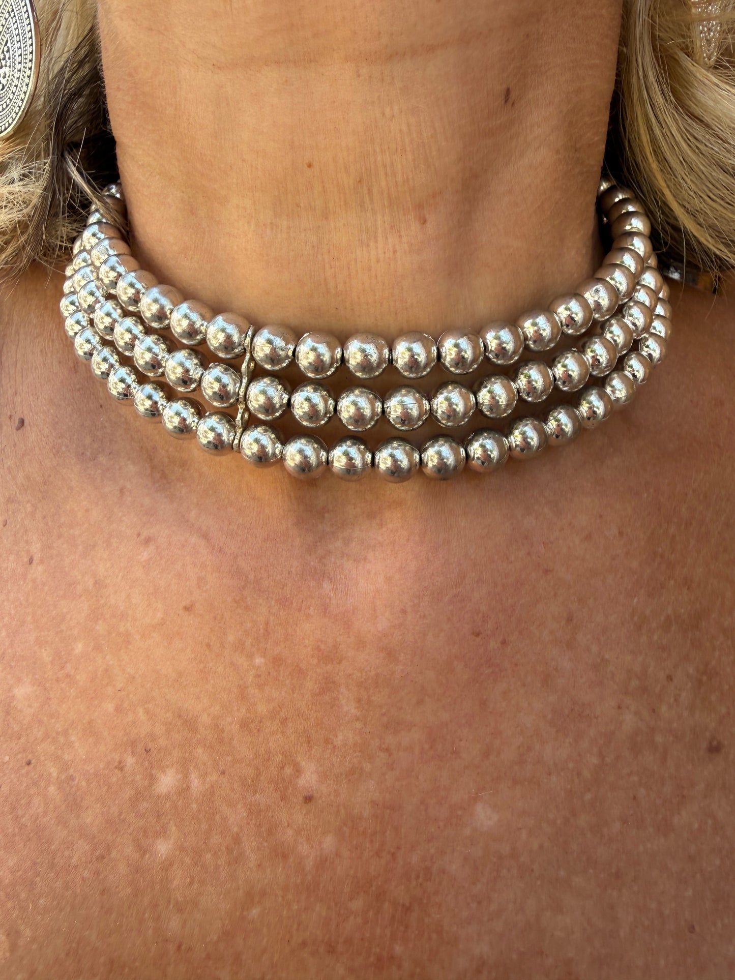 CHOKER DOT