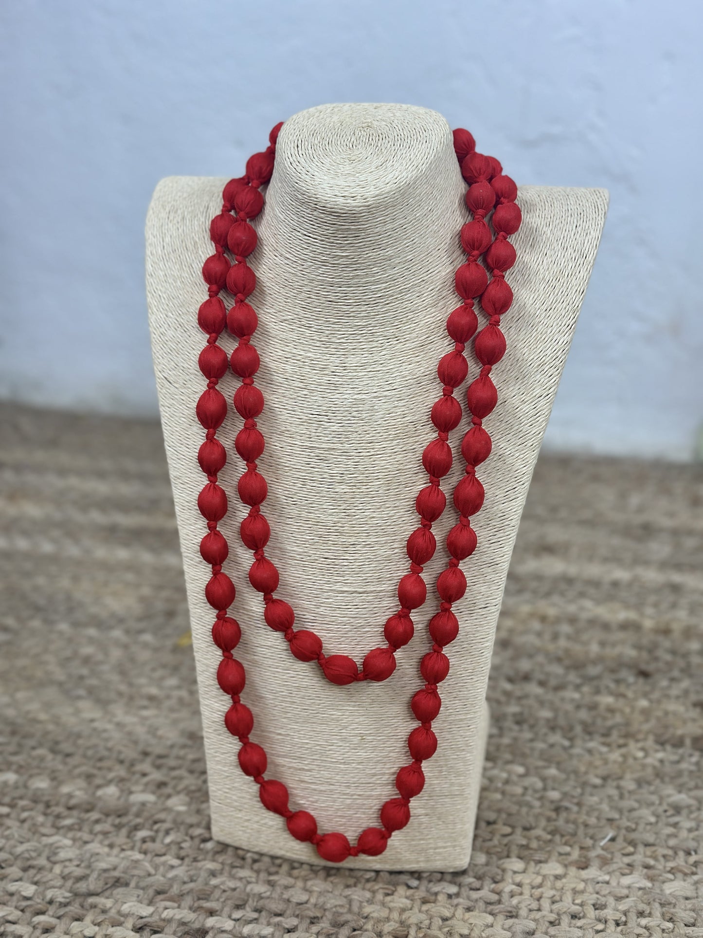COLLAR LARGO BOLAS THIN