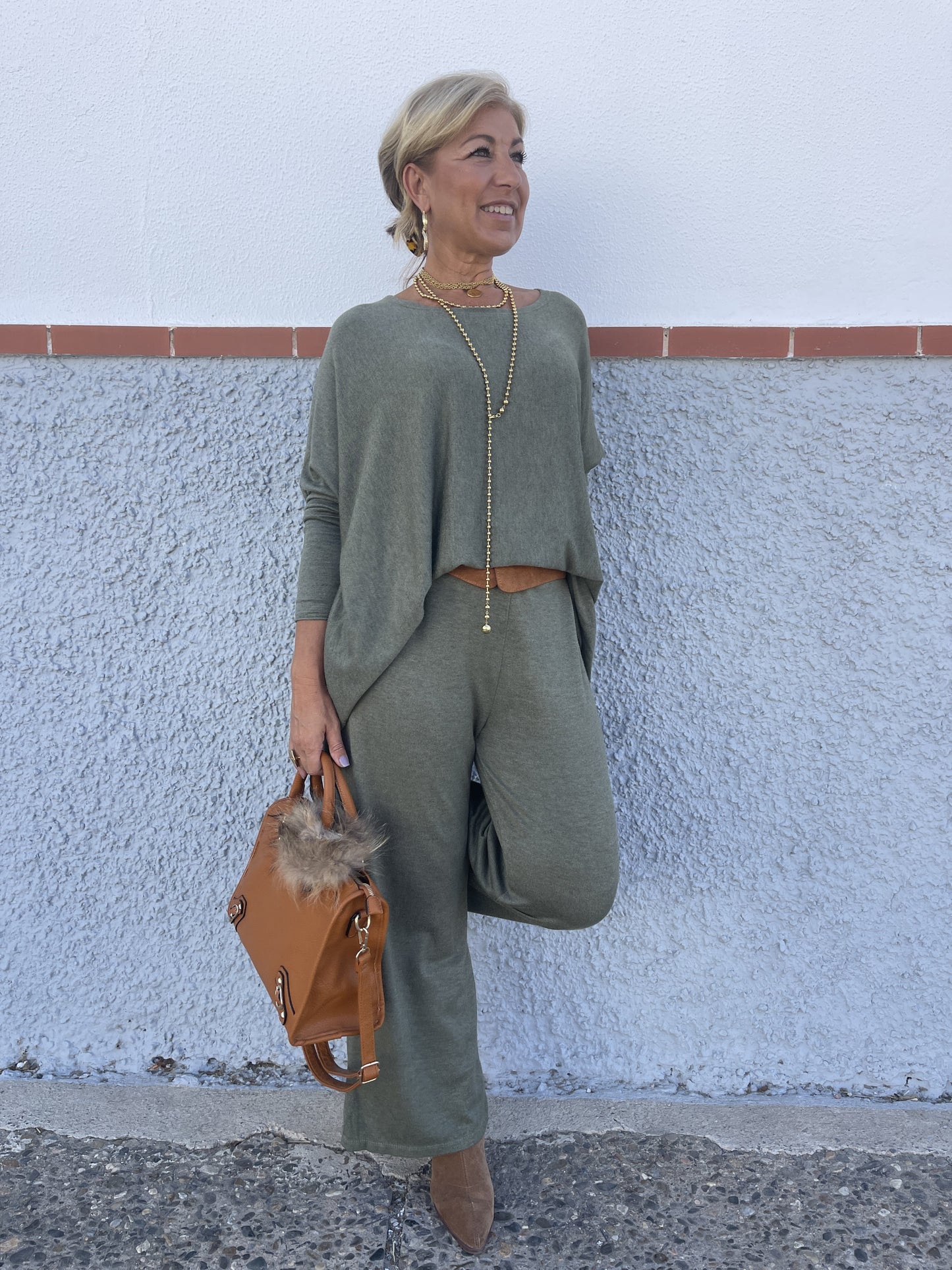 CONJUNTO CURVY DE PUNTO