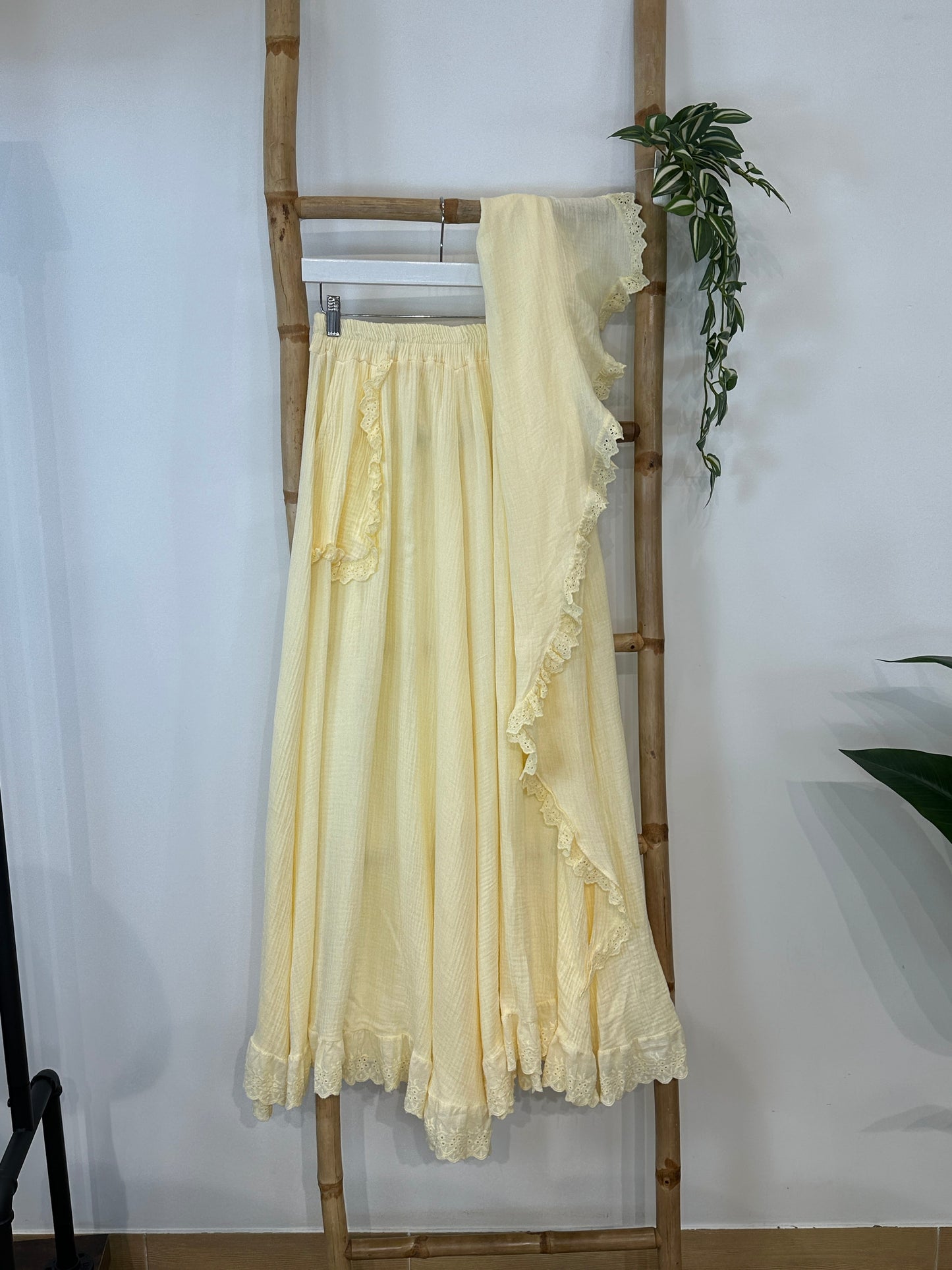 FALDA Y PIQUILLO BAMBULA