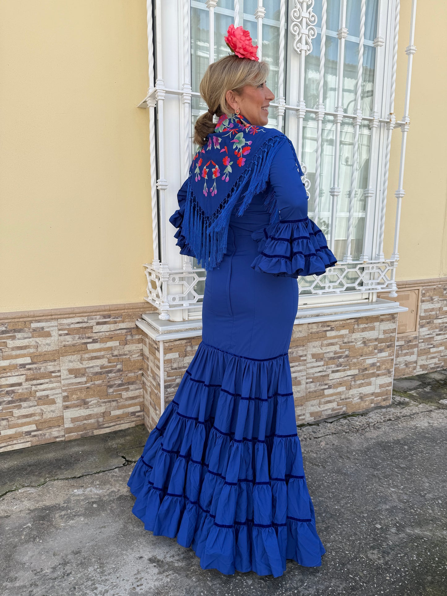 TRAJE CANASTERO LISO