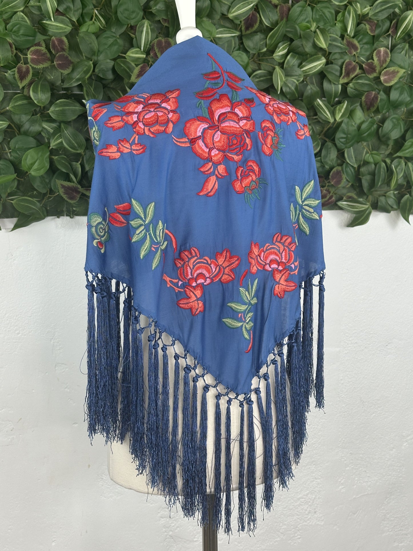 MANTÓN UTRERA