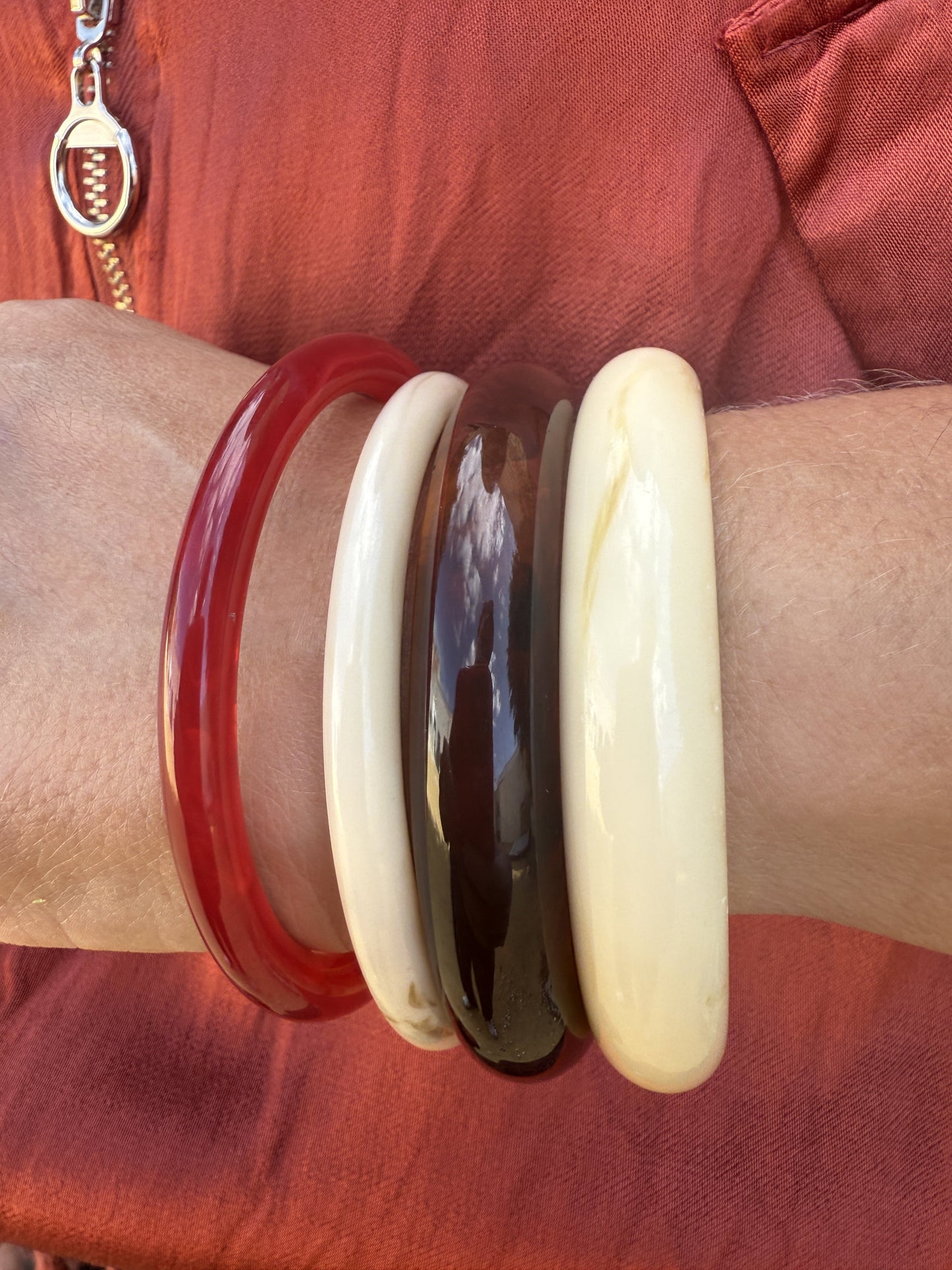 PACK 4 PULSERAS RESINA