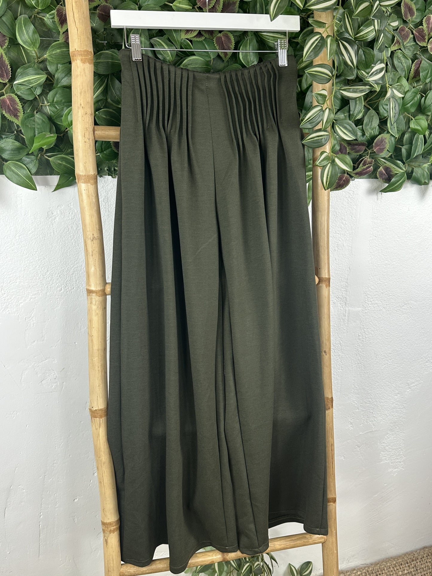 PANTALÓN MIL PINZAS