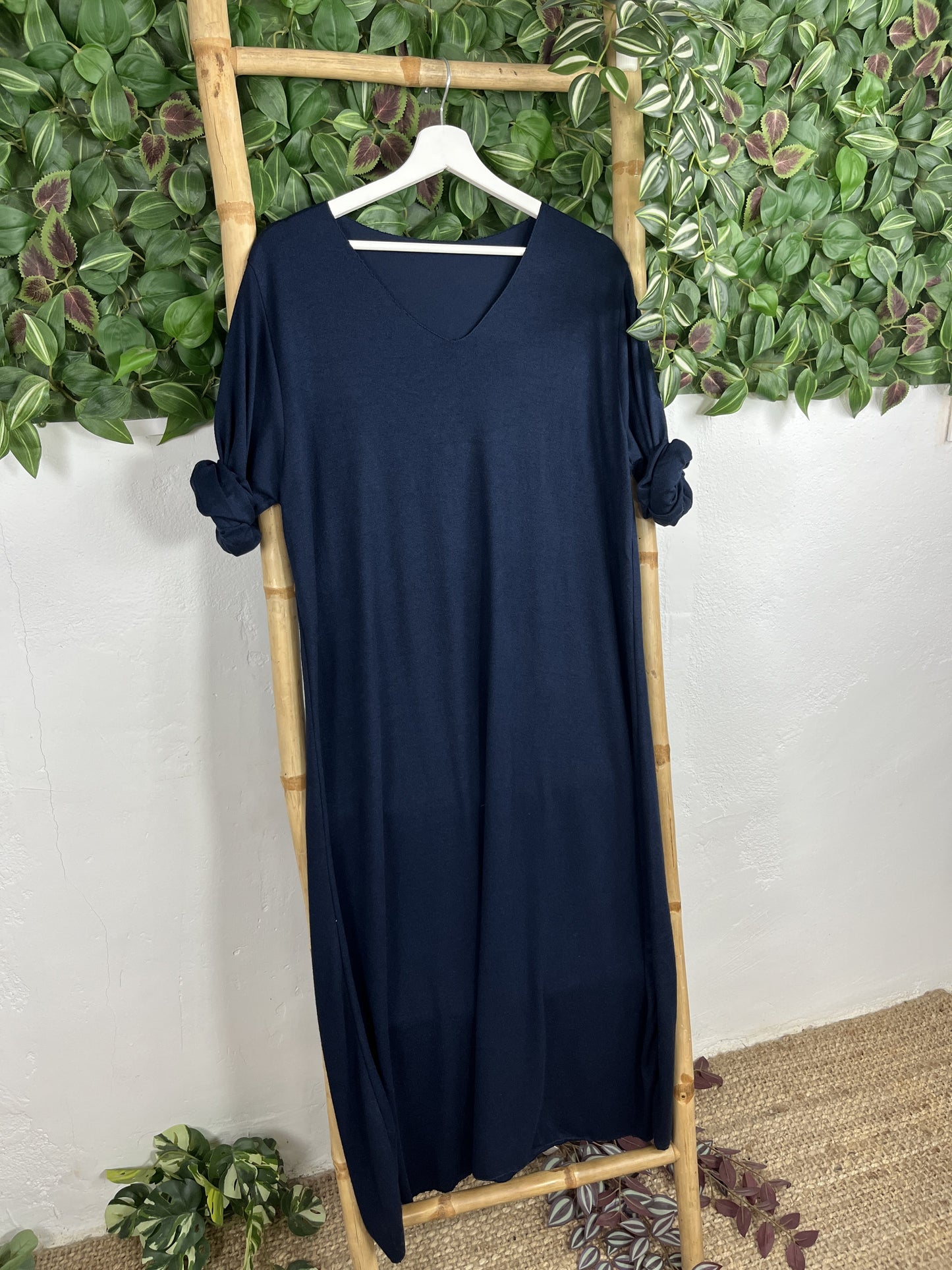 VESTIDO BÁSICO DE MALHA CURVADAS