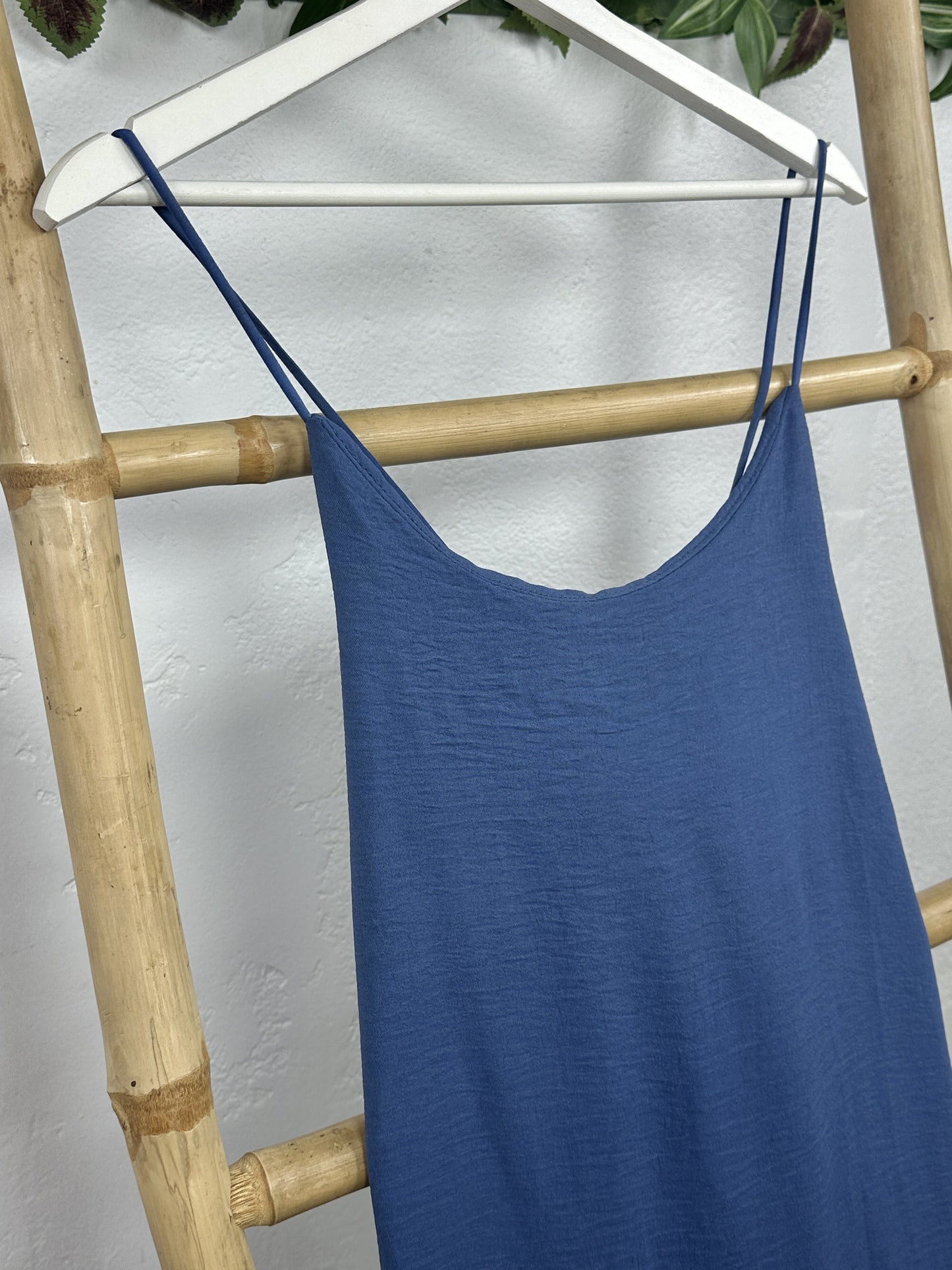 VESTIDO BÁSICO TIRANTES
