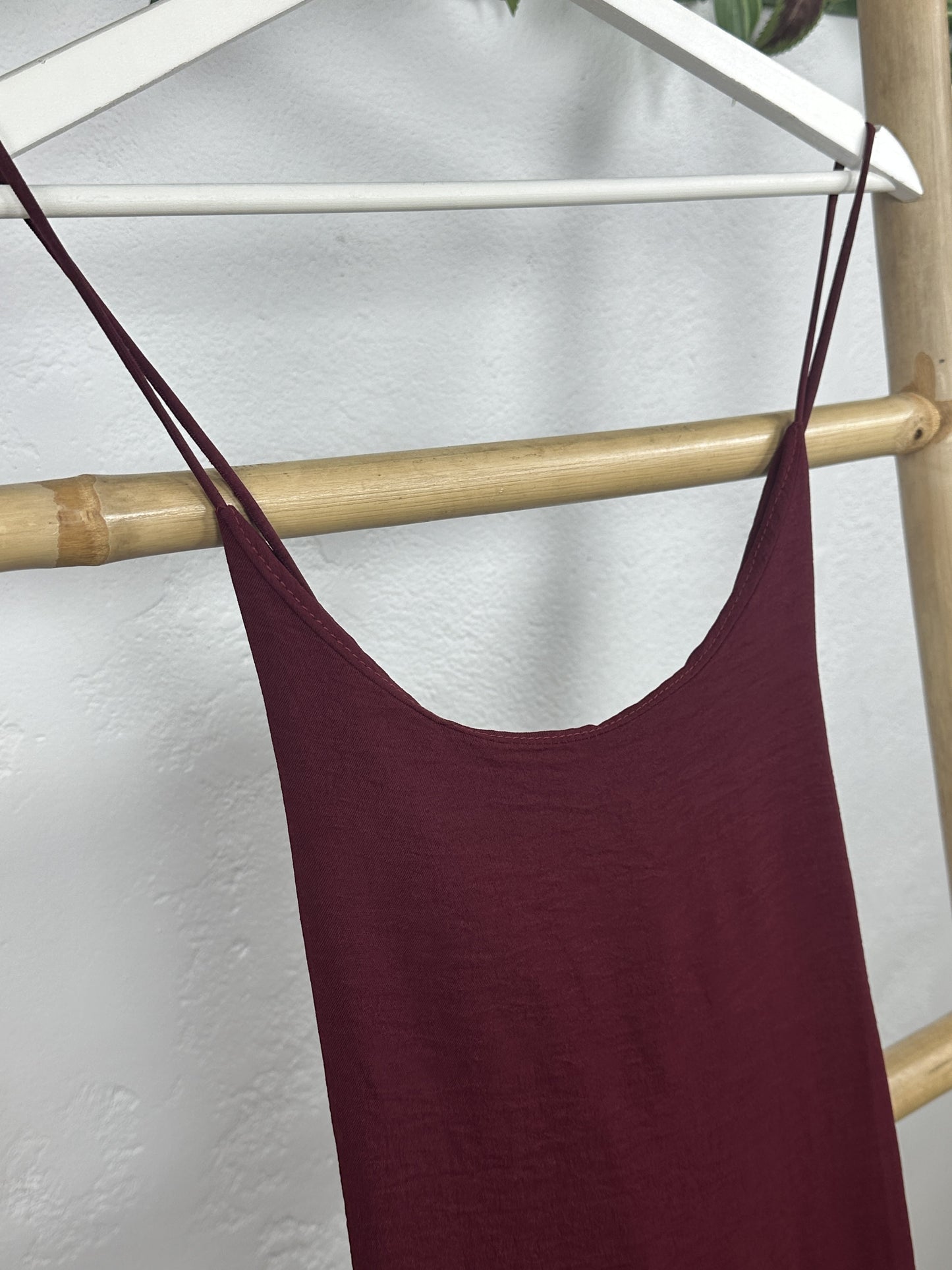 VESTIDO BÁSICO TIRANTES