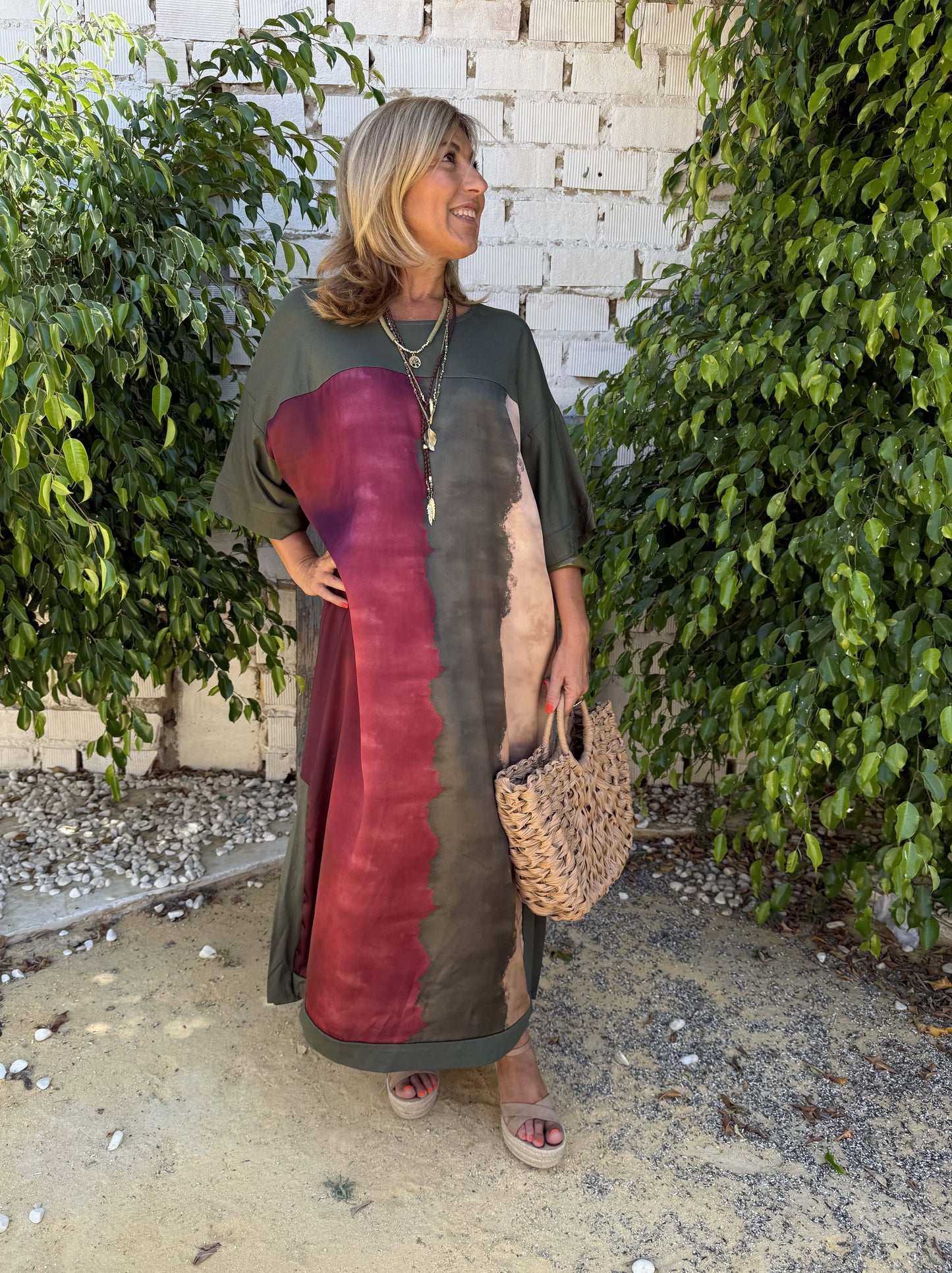 PREVENTA - VESTIDO CURVY SATINADO DIFUMINADO VERDE CACERÍA
