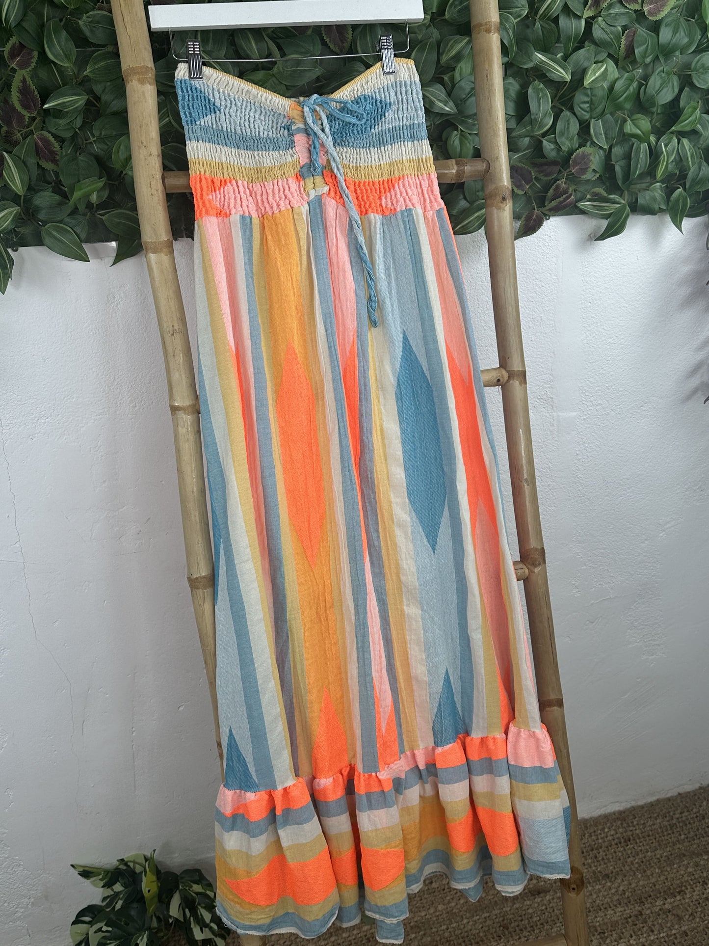 VESTIDO FLÚOR PALABRA DE HONOR