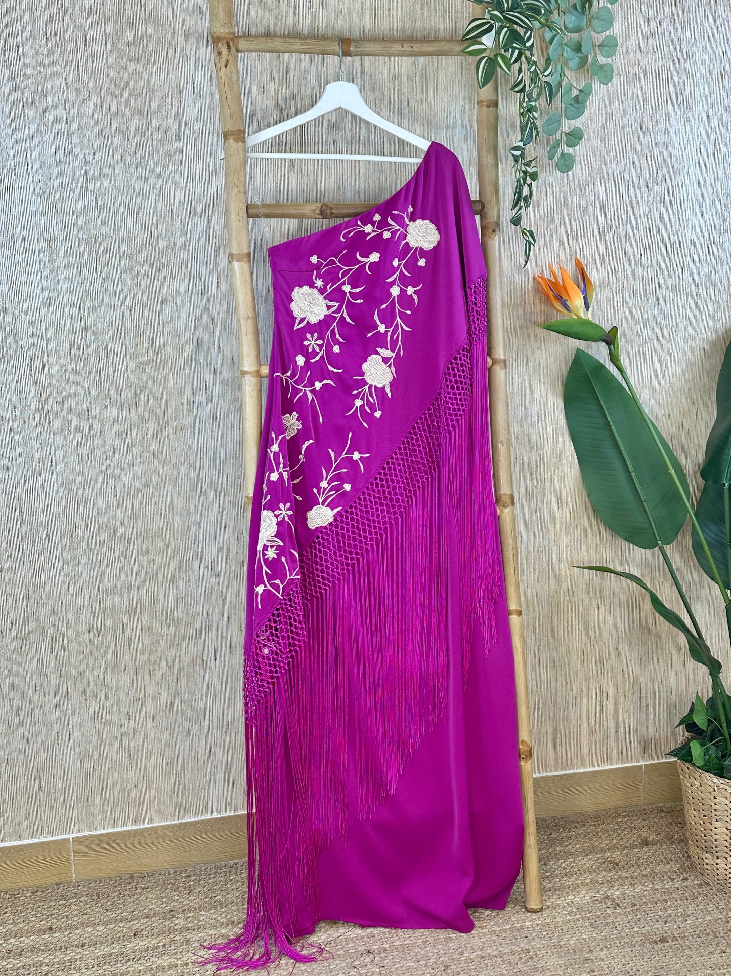 VESTIDO MANTÓN
