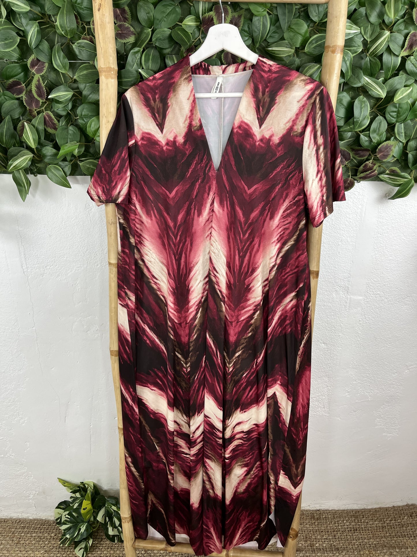 VESTIDO VALLE MANGA CORTA