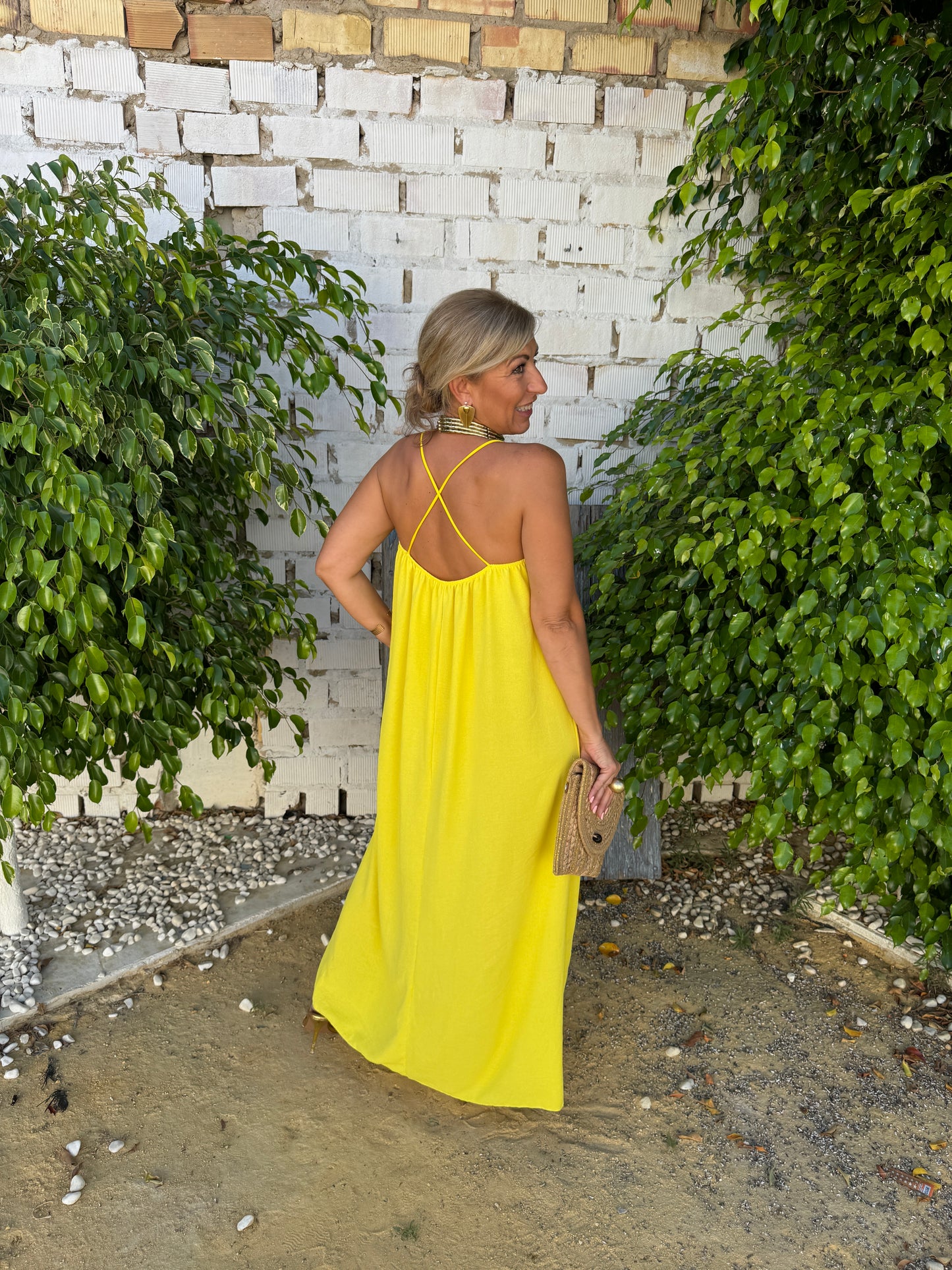 VESTIDO BÁSICO TIRANTES
