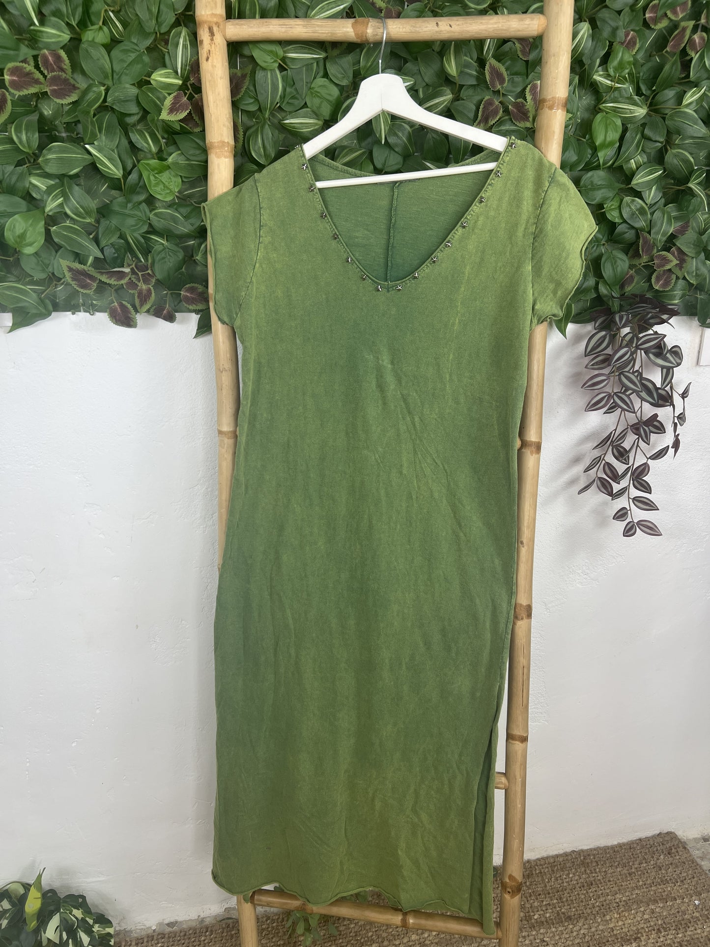 VESTIDO ESCOTE ESTRELLAS