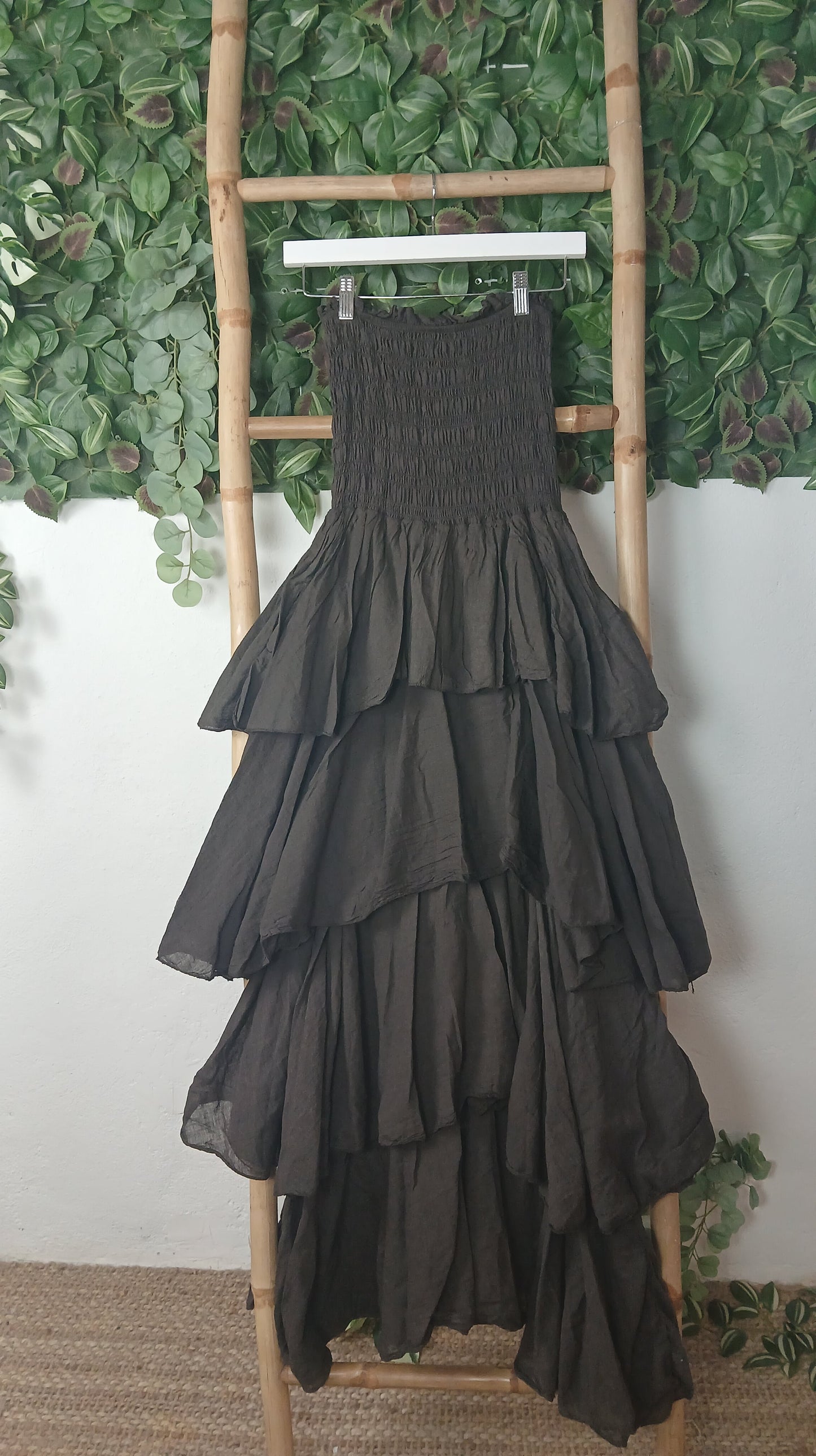 VESTIDO VOLANTES ASIMÉTRICOS PALABRA DE HONOR