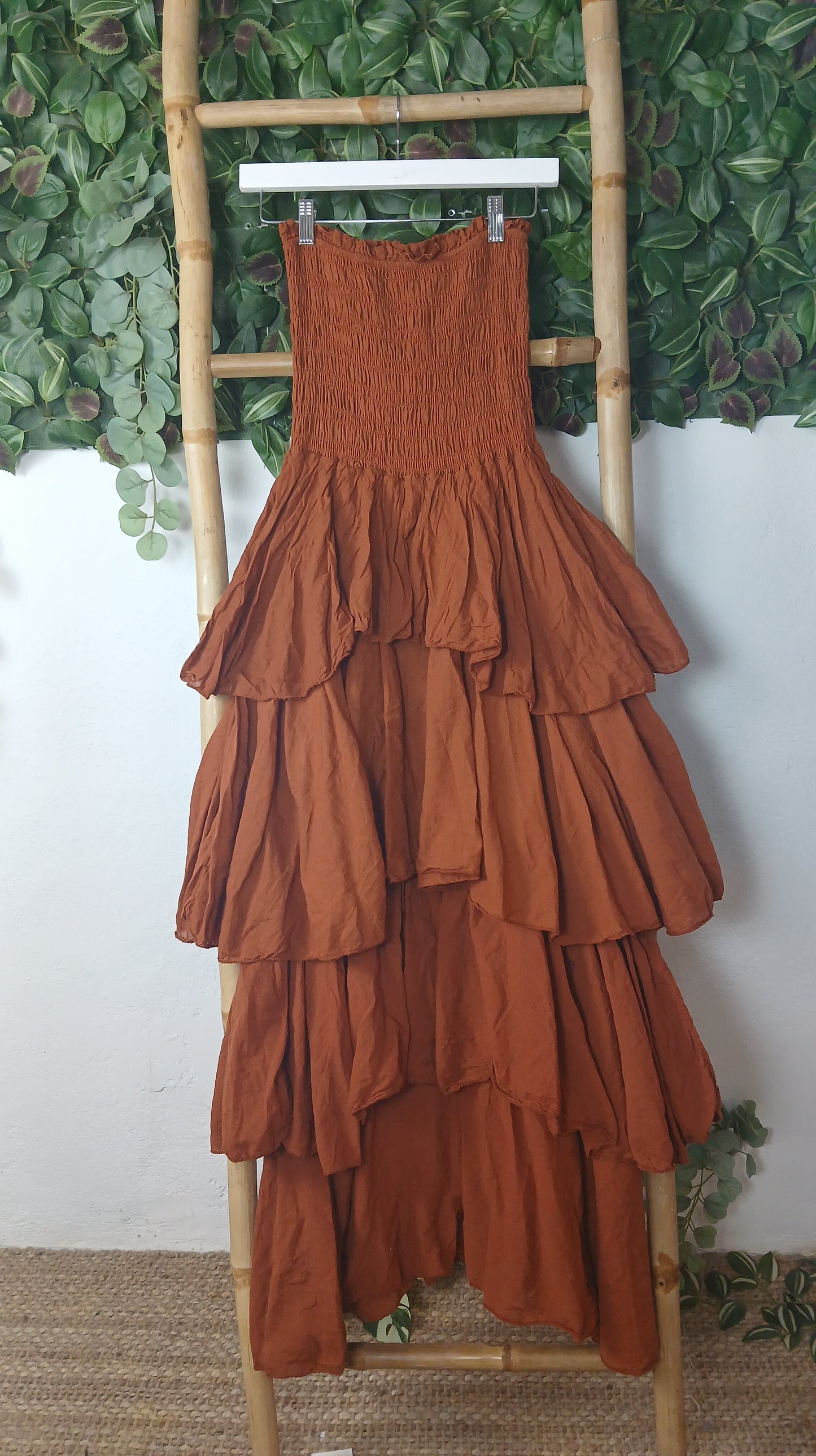 VESTIDO VOLANTES ASIMÉTRICOS PALABRA DE HONOR