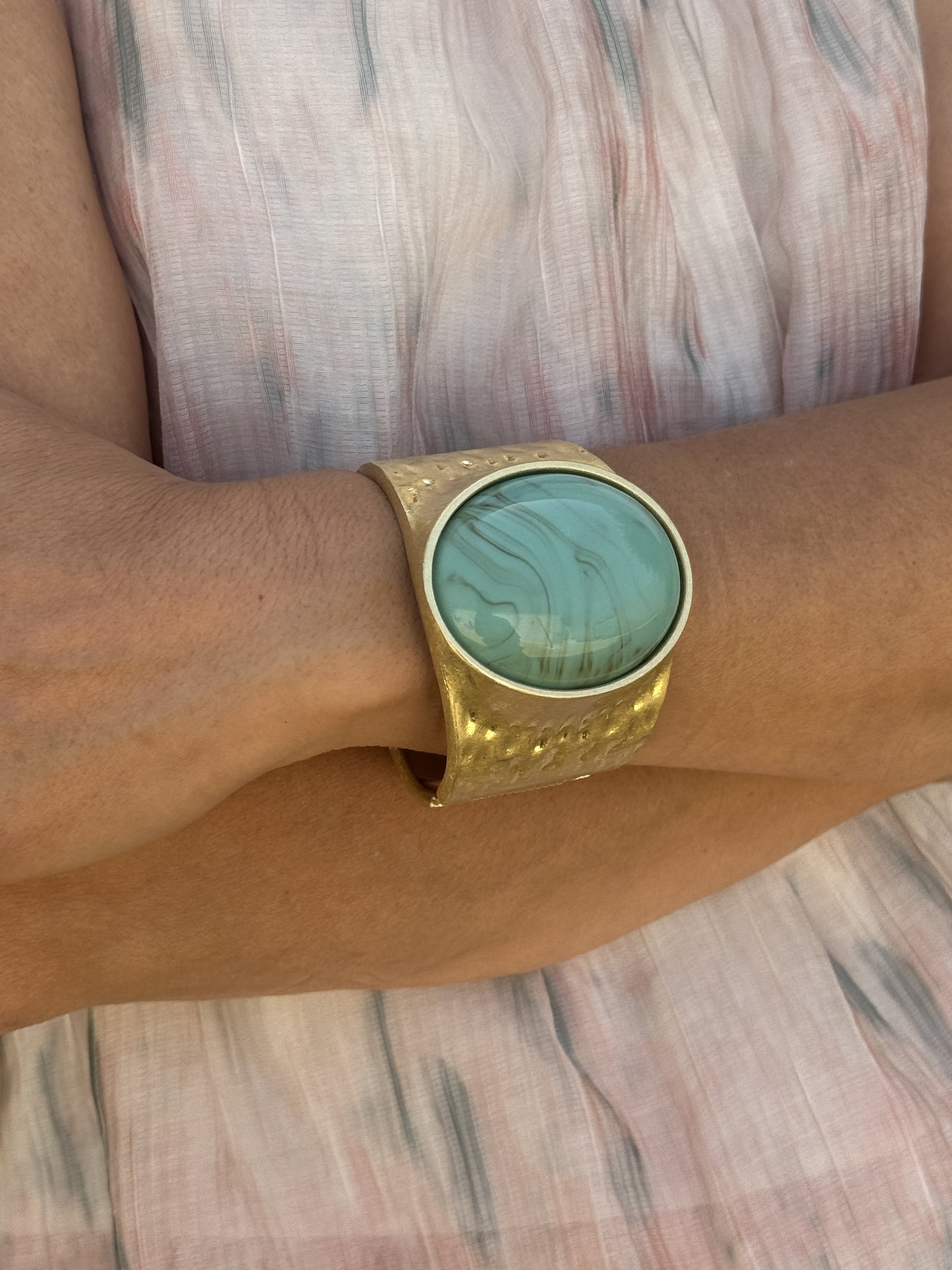BRAZALETE DORADO PIEDRA