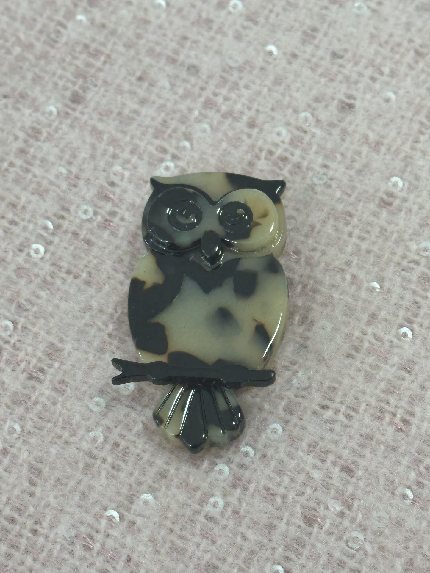 BROCHE RESINA