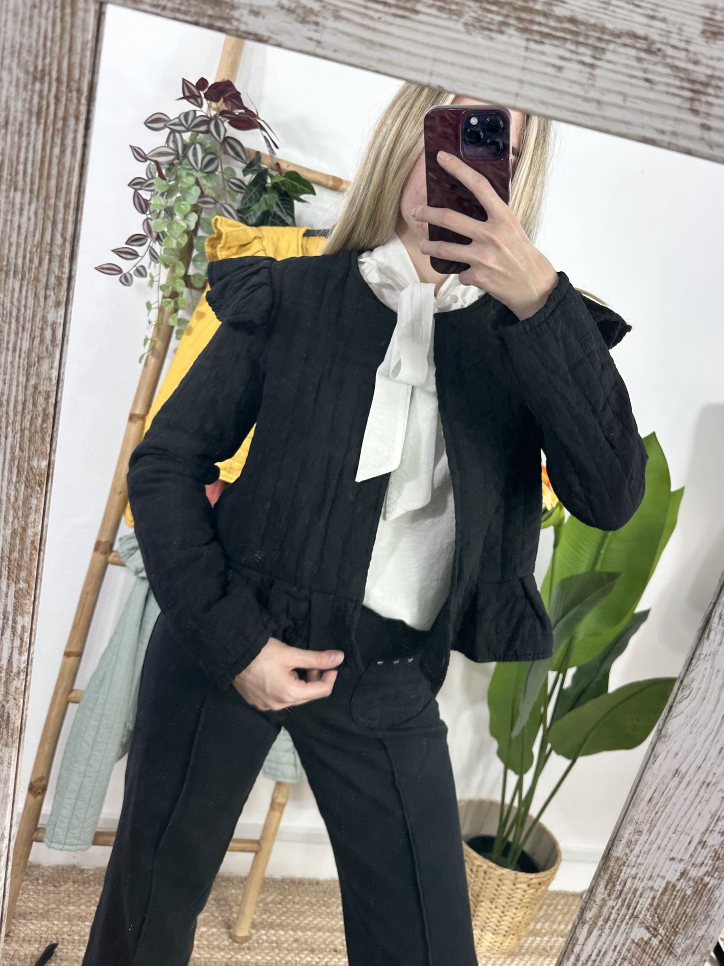 CHAQUETA ACOLCHADA VOLANTE
