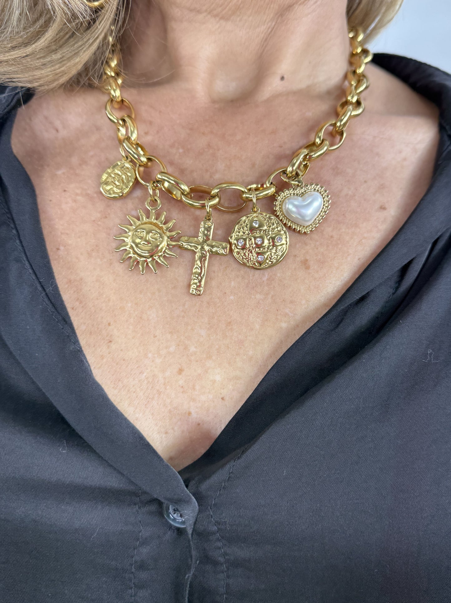BEAD NECKLACE