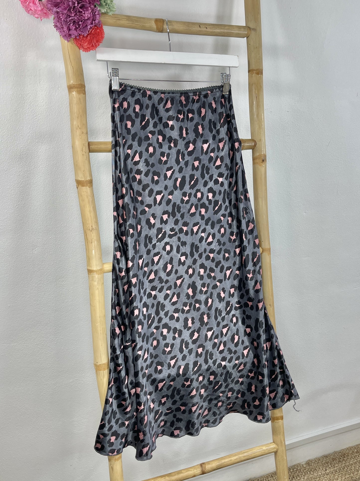 SAIA DE CETIM ESTAMPADA