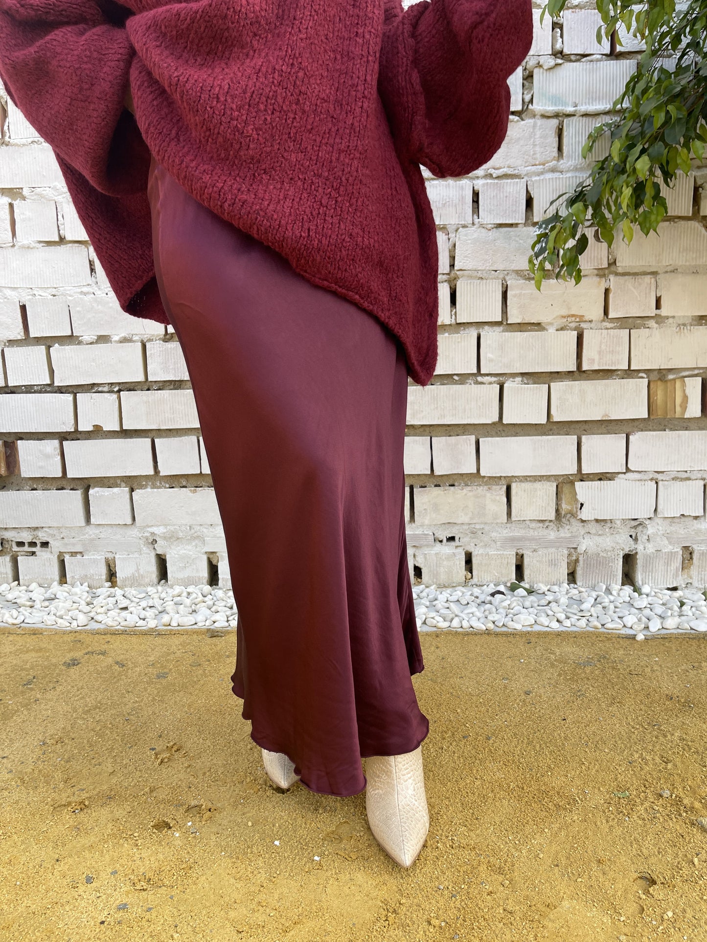 SATIN MIDI SKIRT