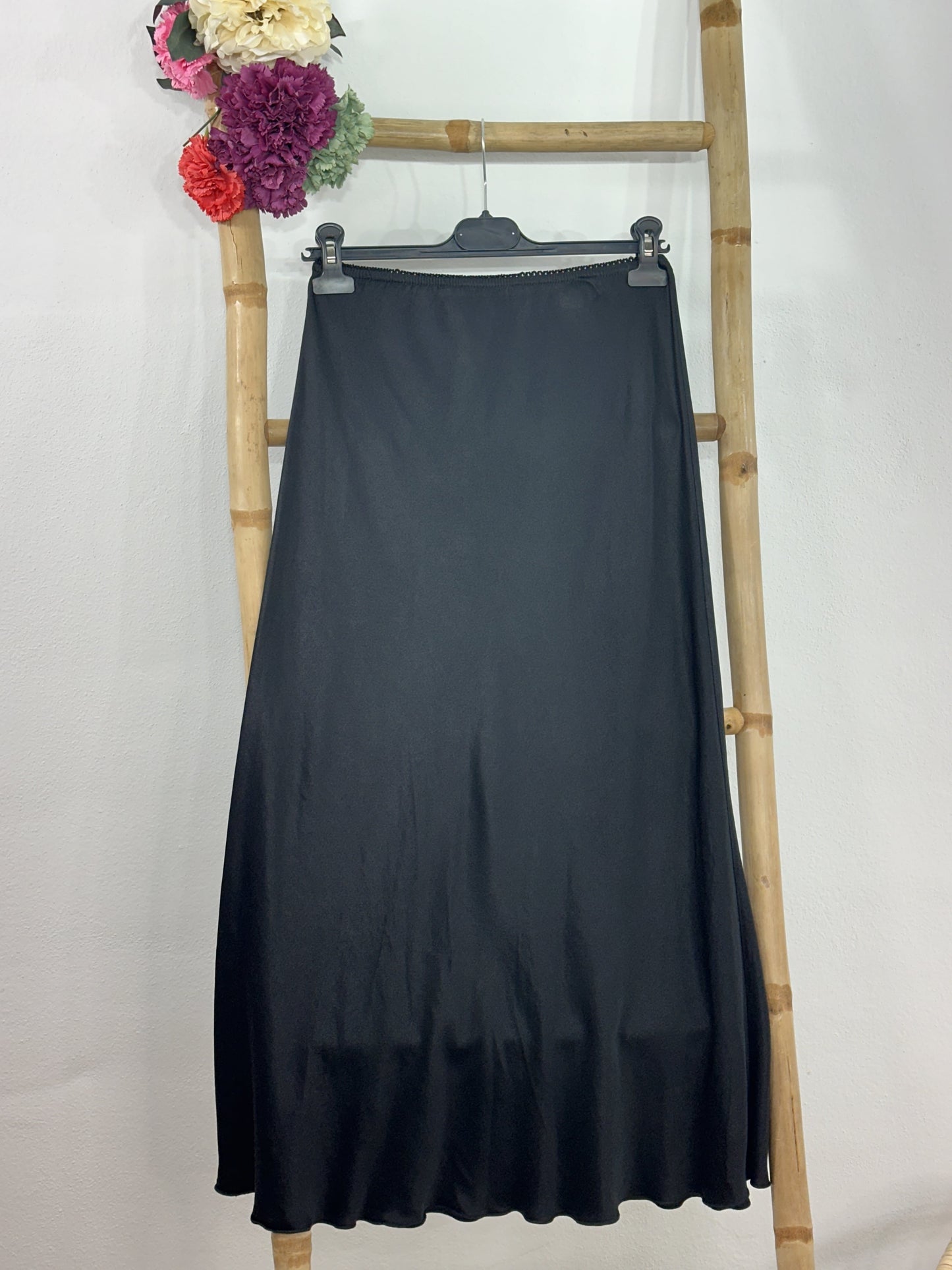 SATIN MIDI SKIRT