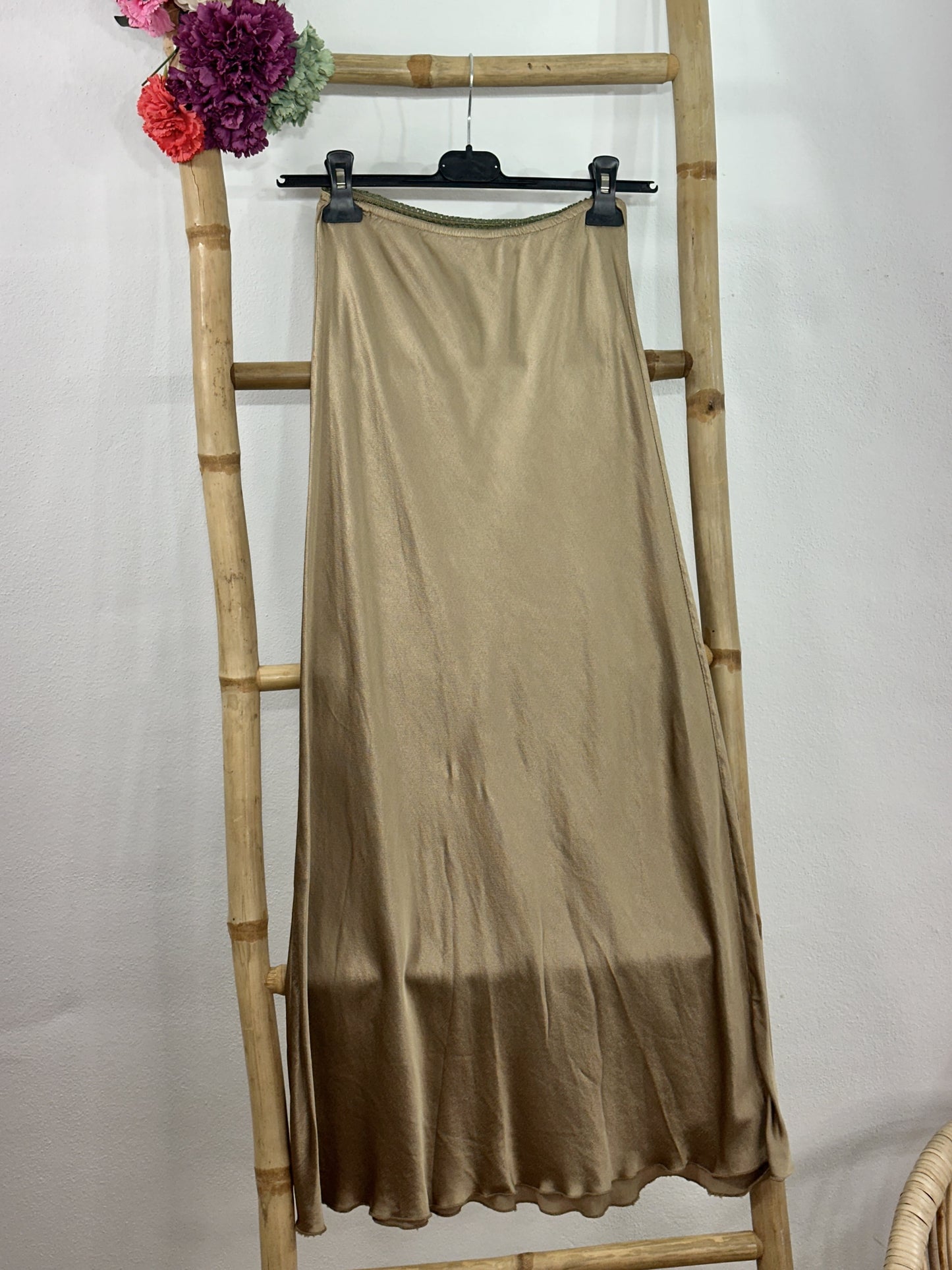SATIN MIDI SKIRT