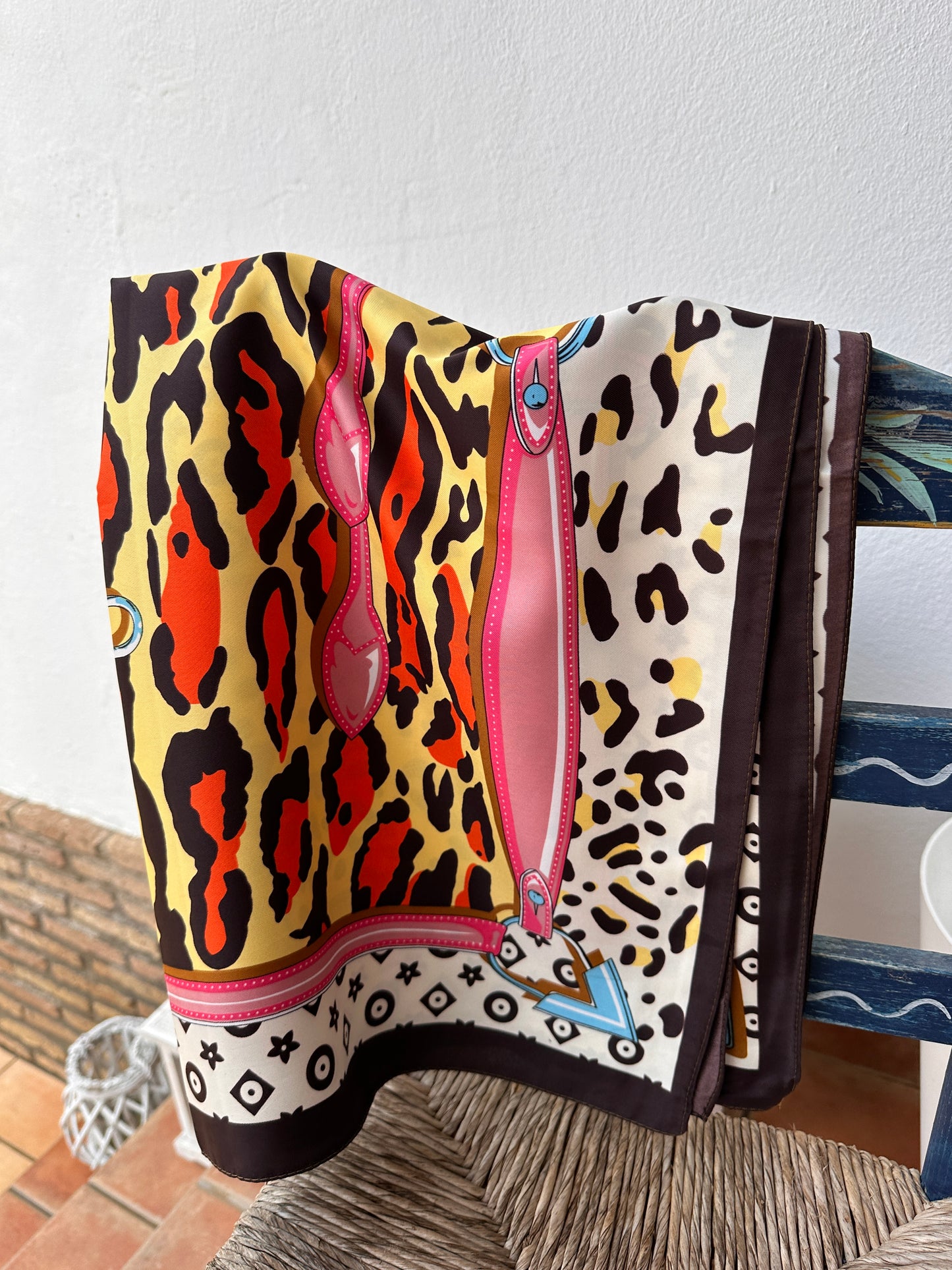 PAÑUELO LEOPARDO ESTAMPADO