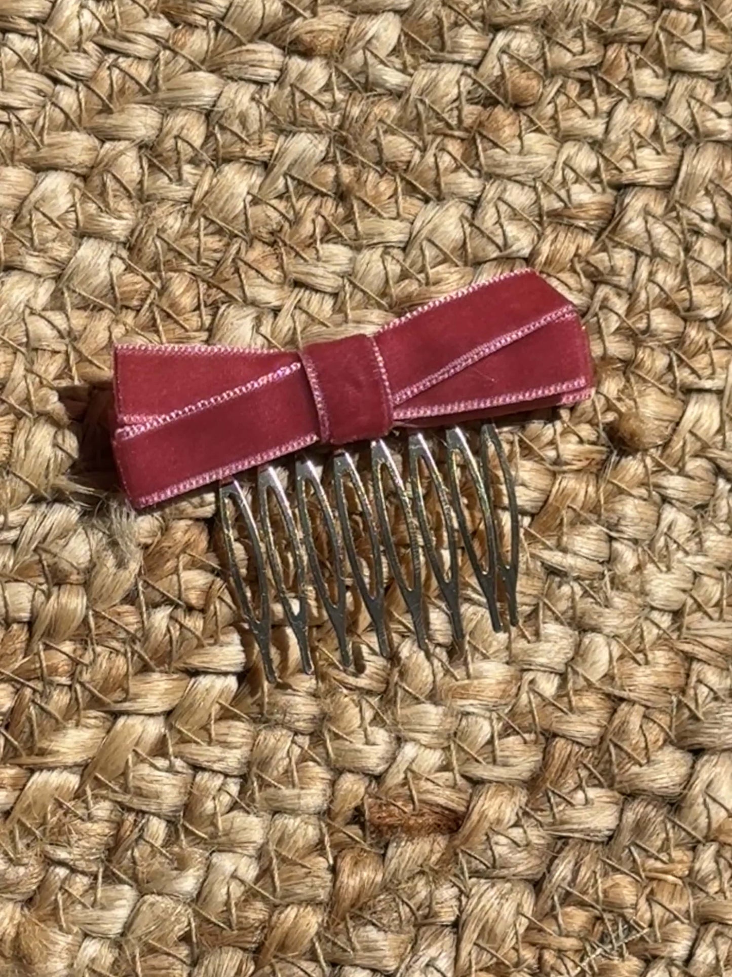 PEINECILLO LAZO TERCIOPELO