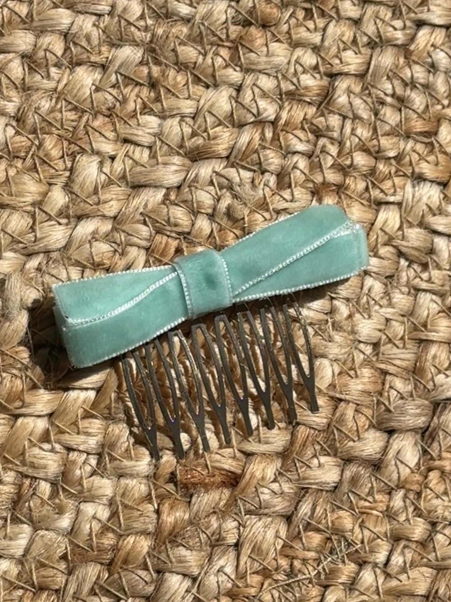 PEINECILLO LAZO TERCIOPELO