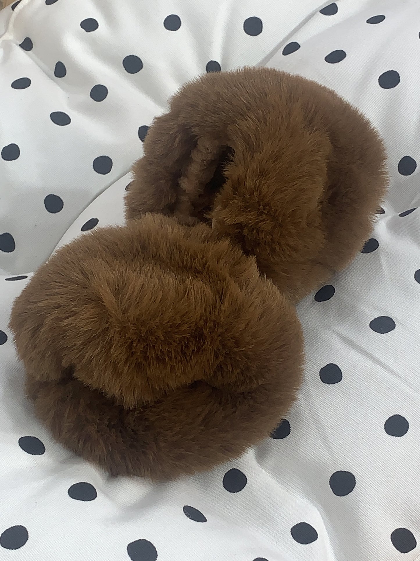 PUNHO DE CABELO DE URSO