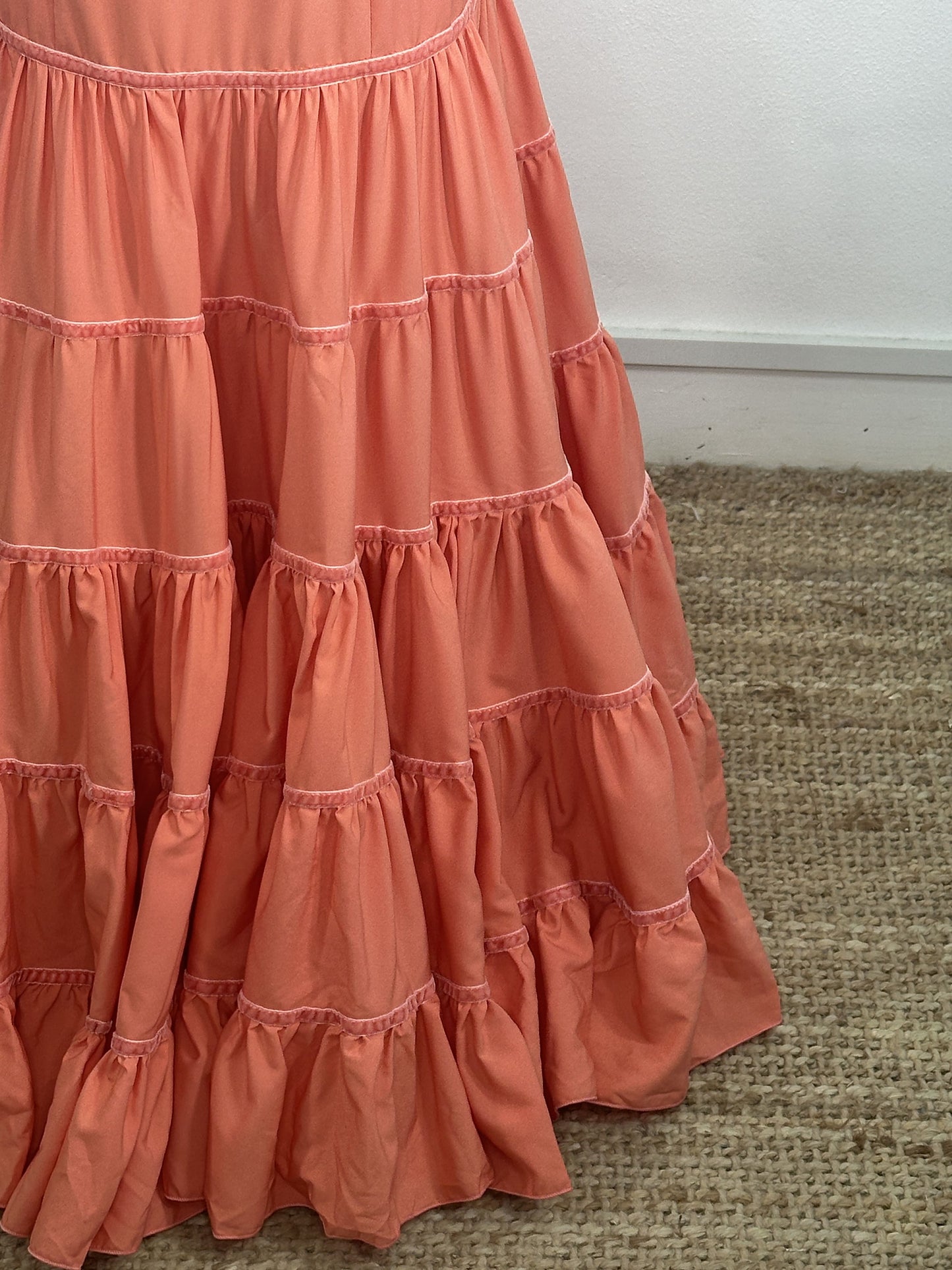 TRAJE CANASTERO LISO