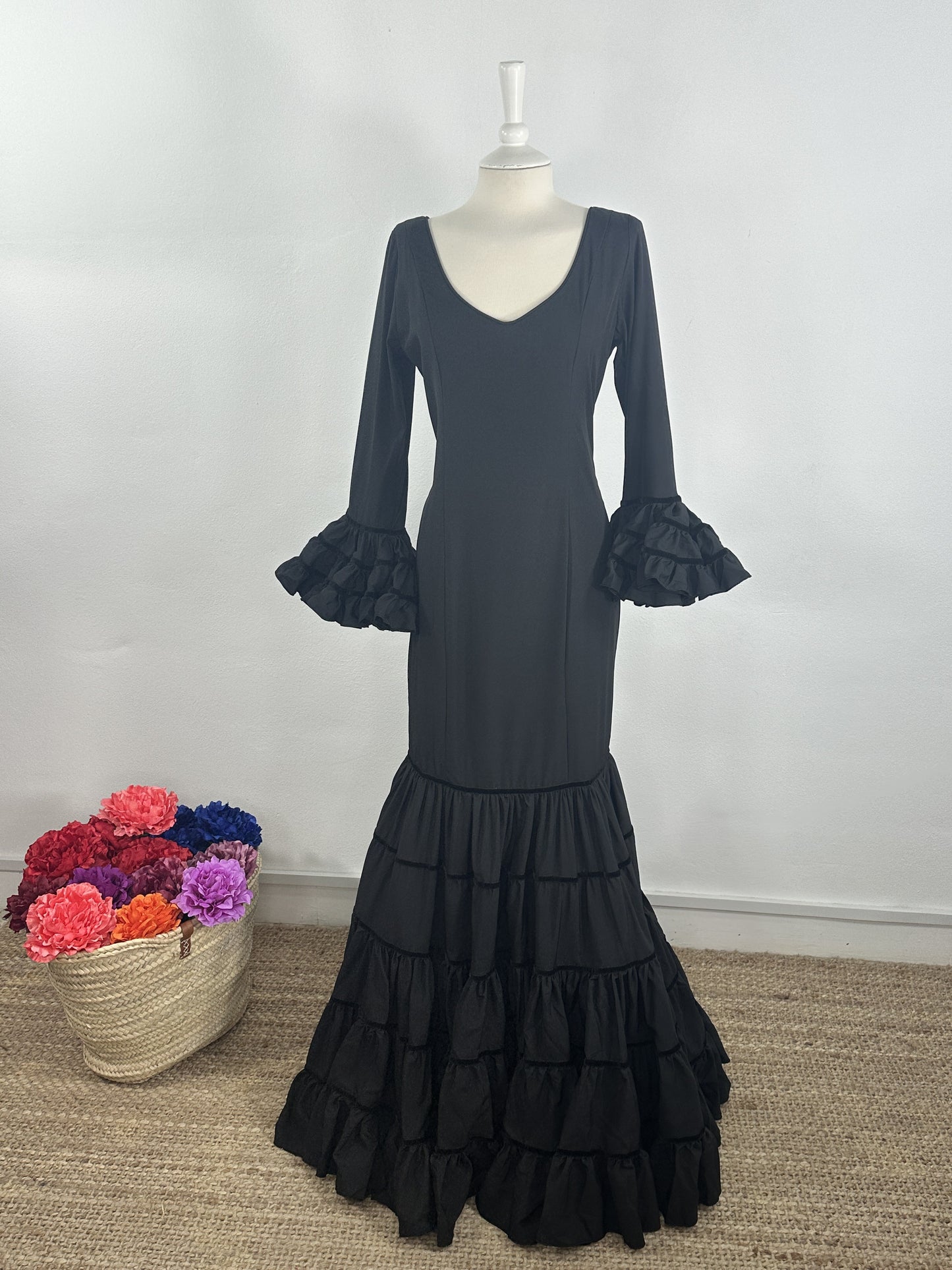 TRAJE CANASTERO LISO