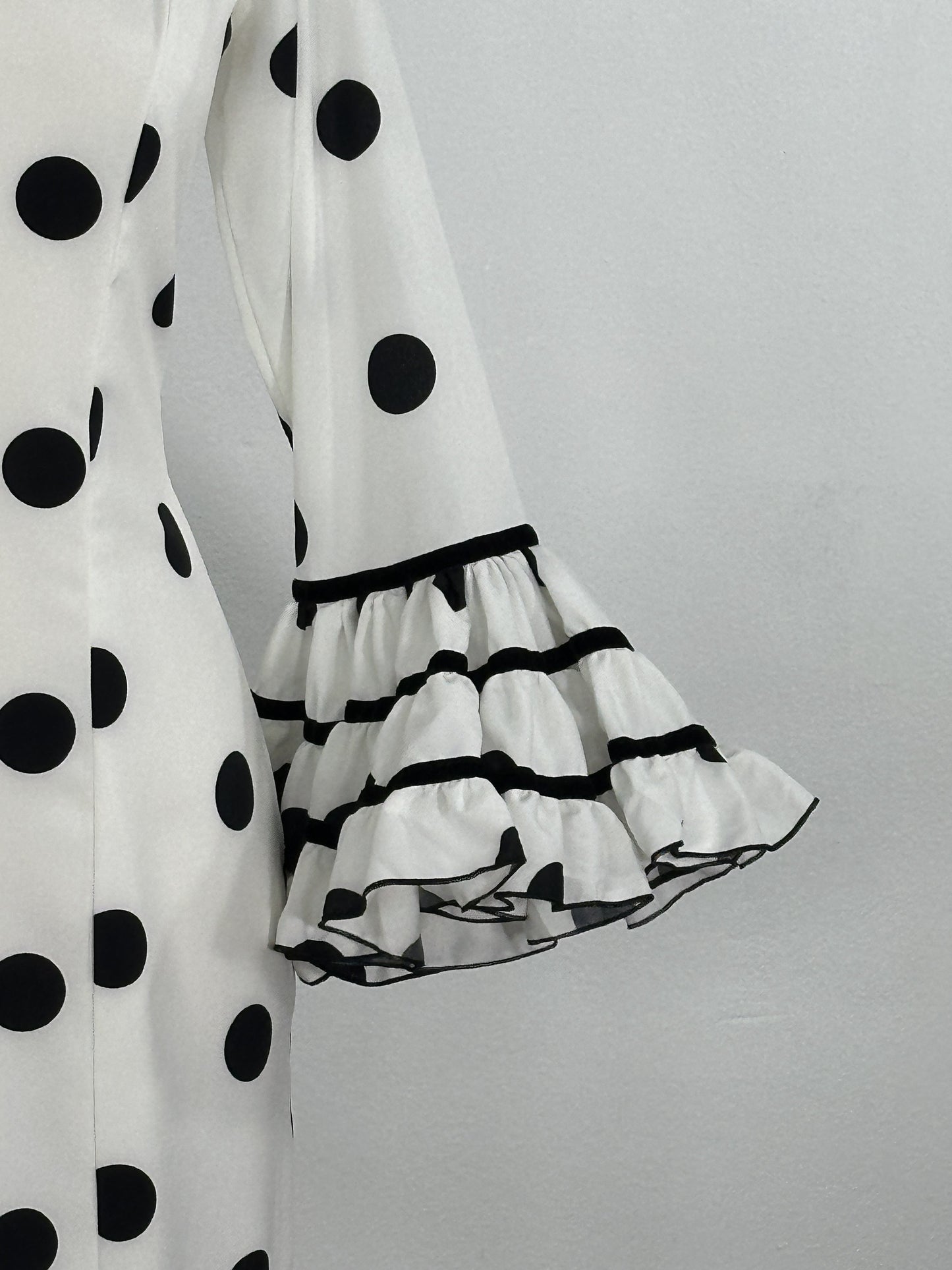TRAJE CANASTERO LUNARES