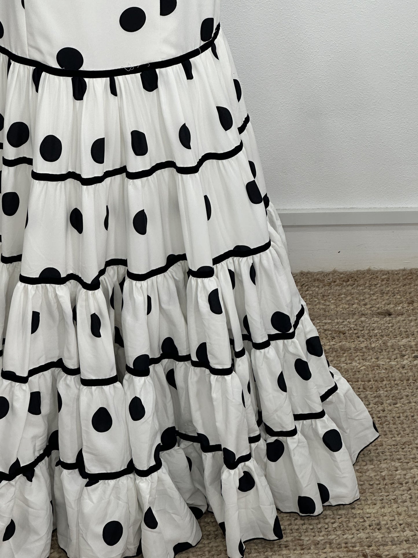 TRAJE CANASTERO LUNARES
