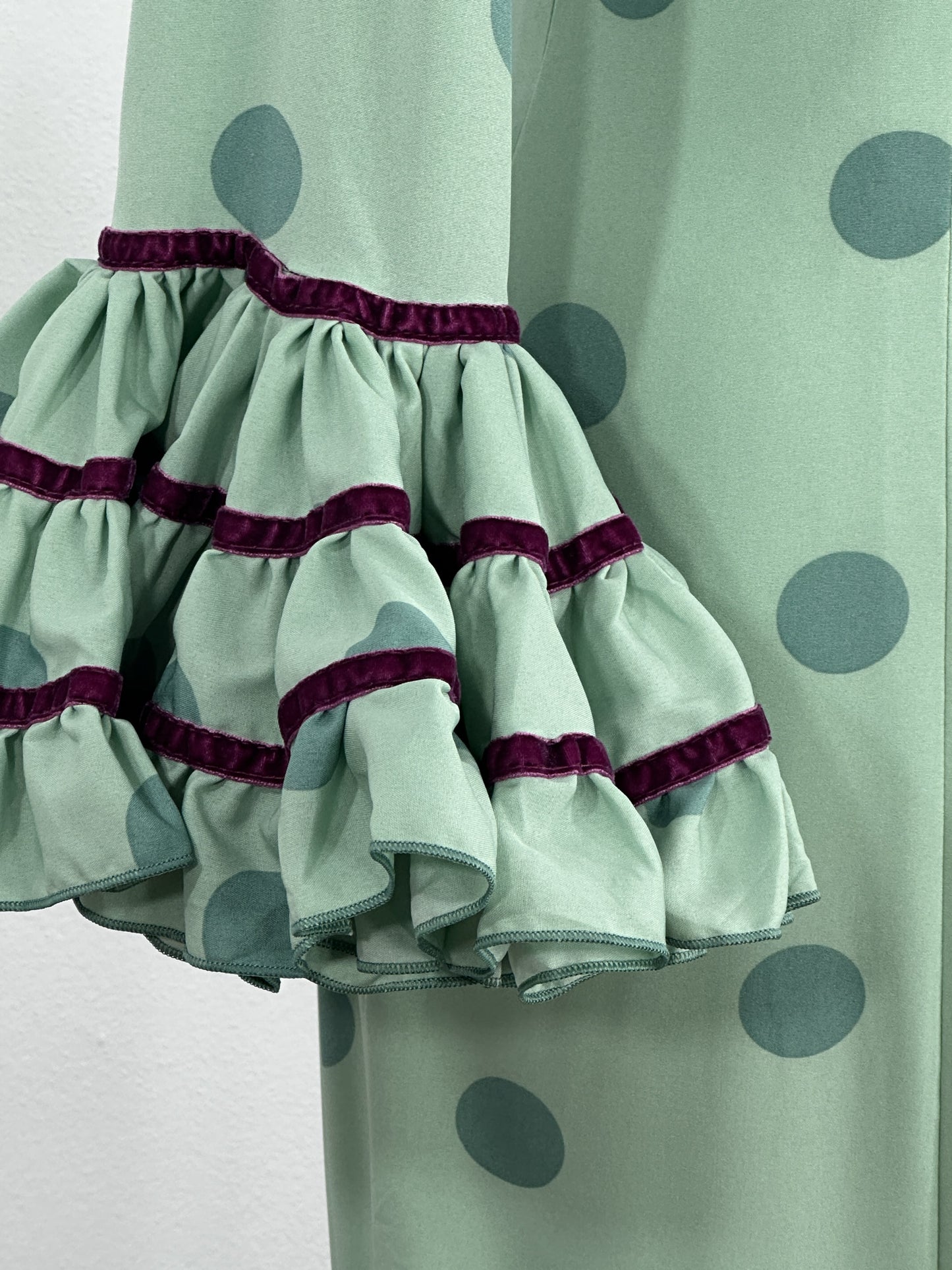 TRAJE CANASTERO LUNARES