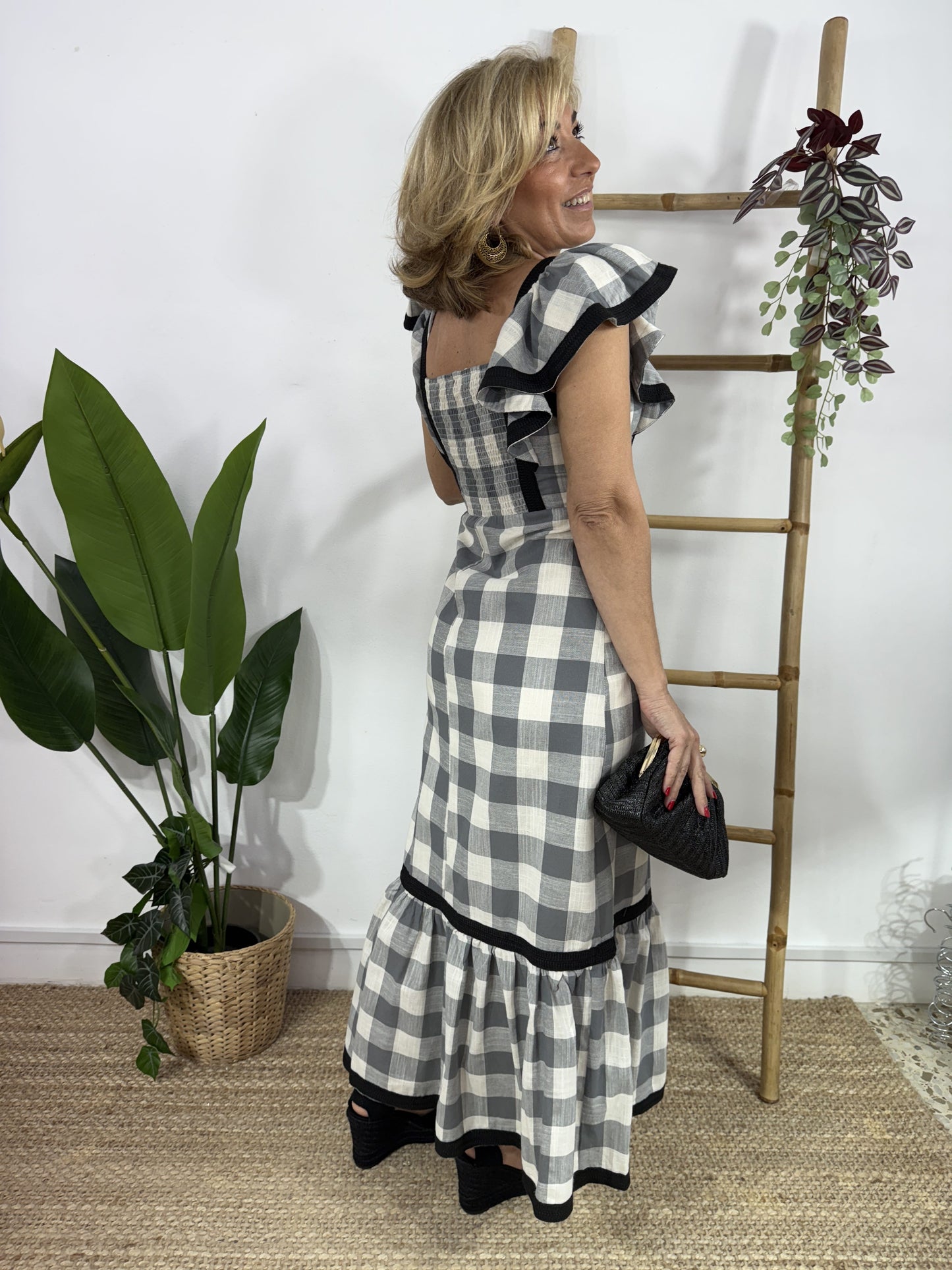 VESTIDO CUADROS VOLANTES