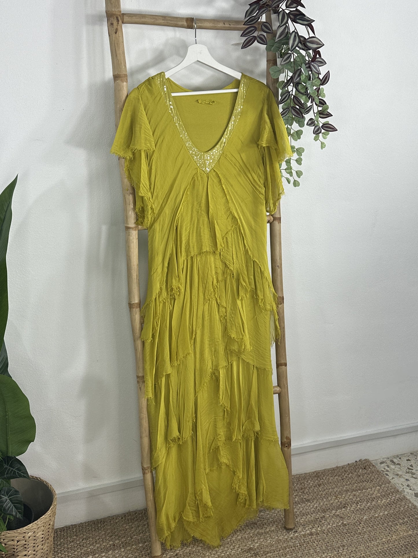 VESTIDO EMBRUJO MANGA CORTA