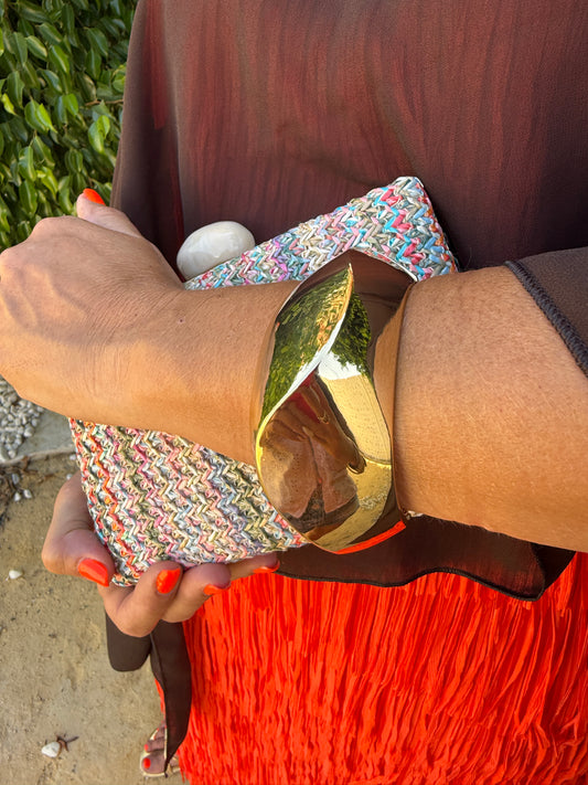 PULSERA ASIMÉTRICA DORADA