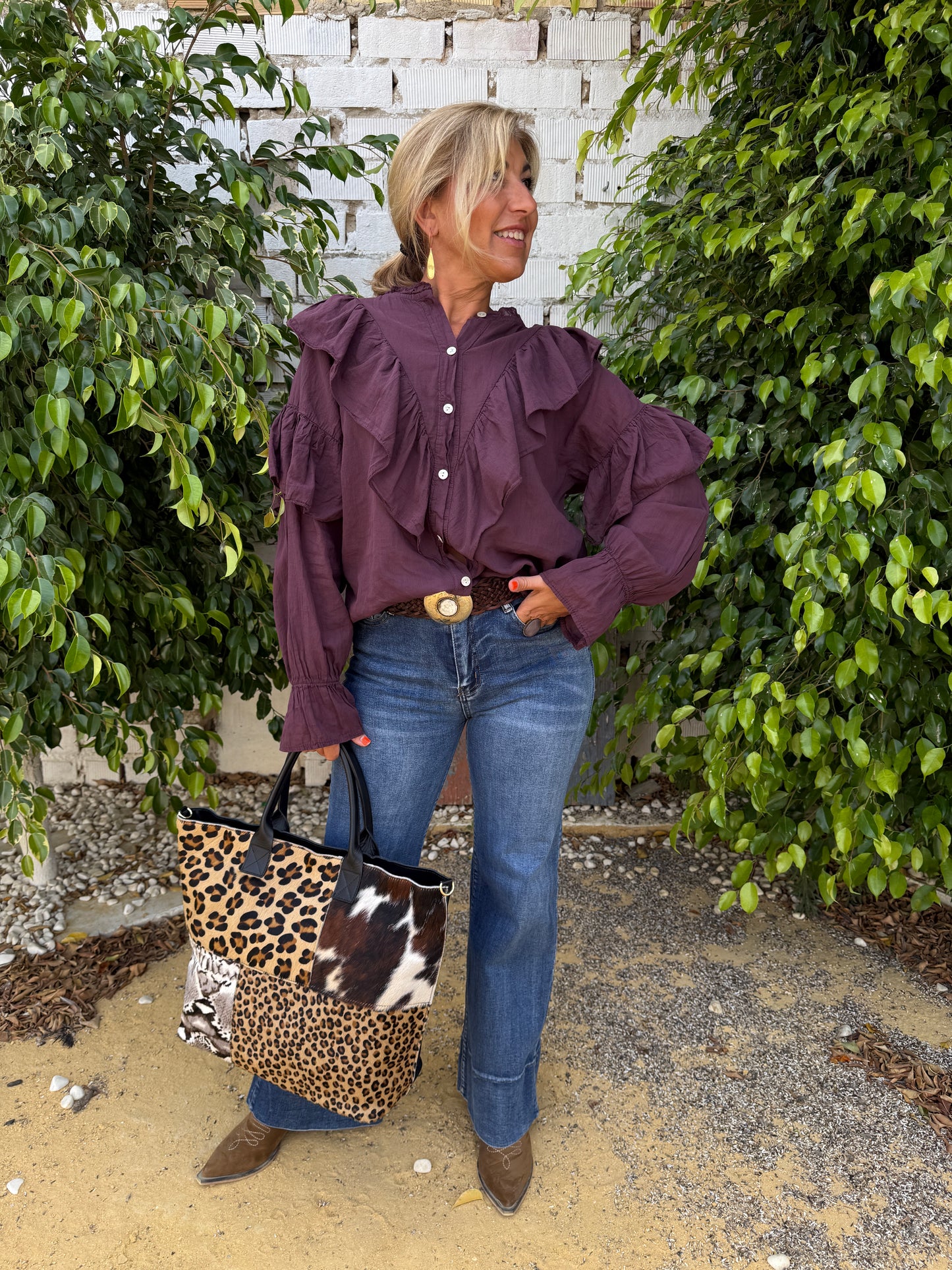 PANTALÓN VAQUERO BAJO ANCHO
