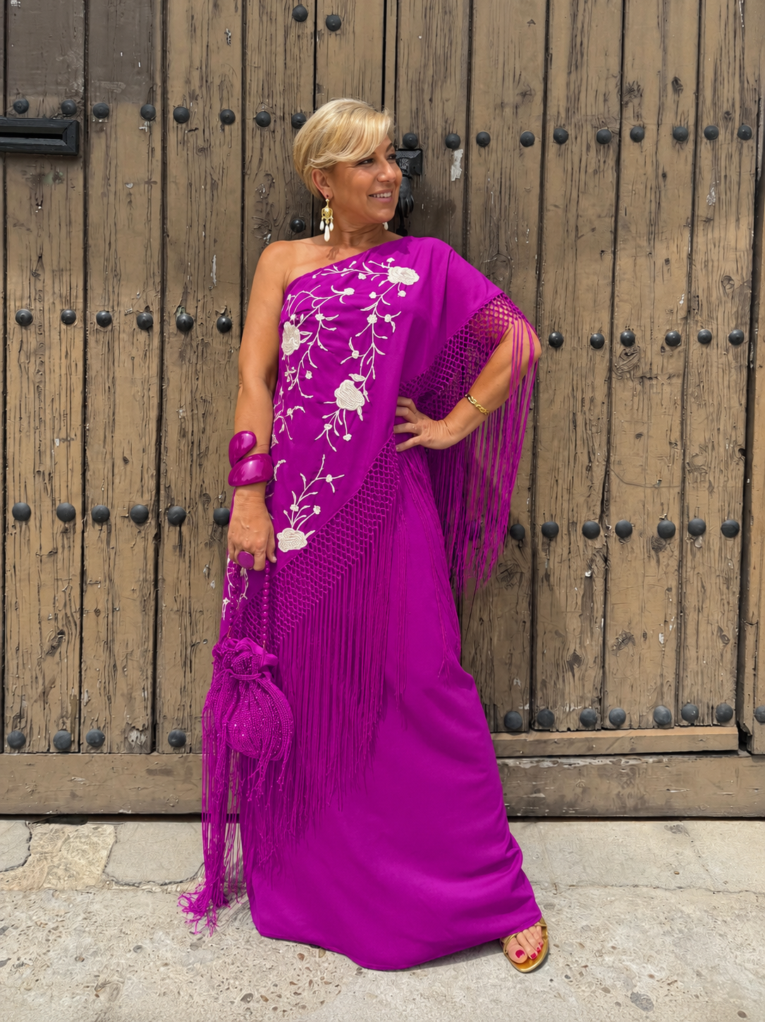 VESTIDO MANTÓN