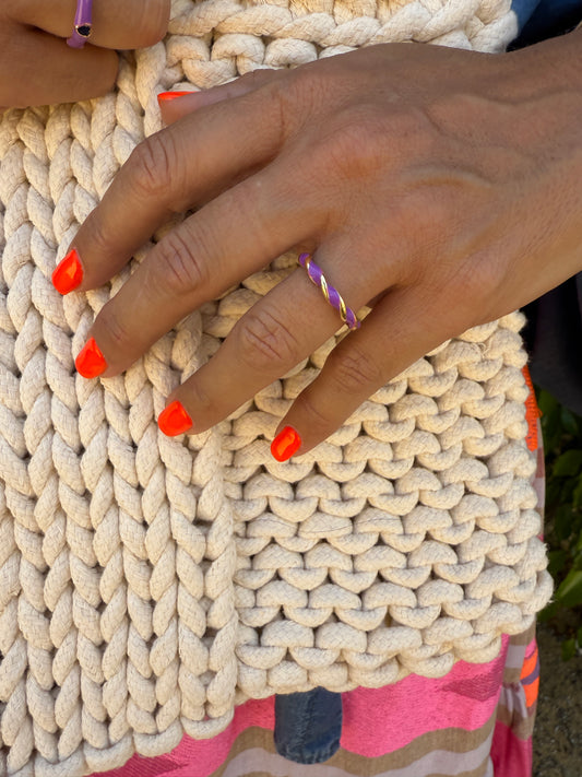 ANILLO ESMALTADO TRENZADO