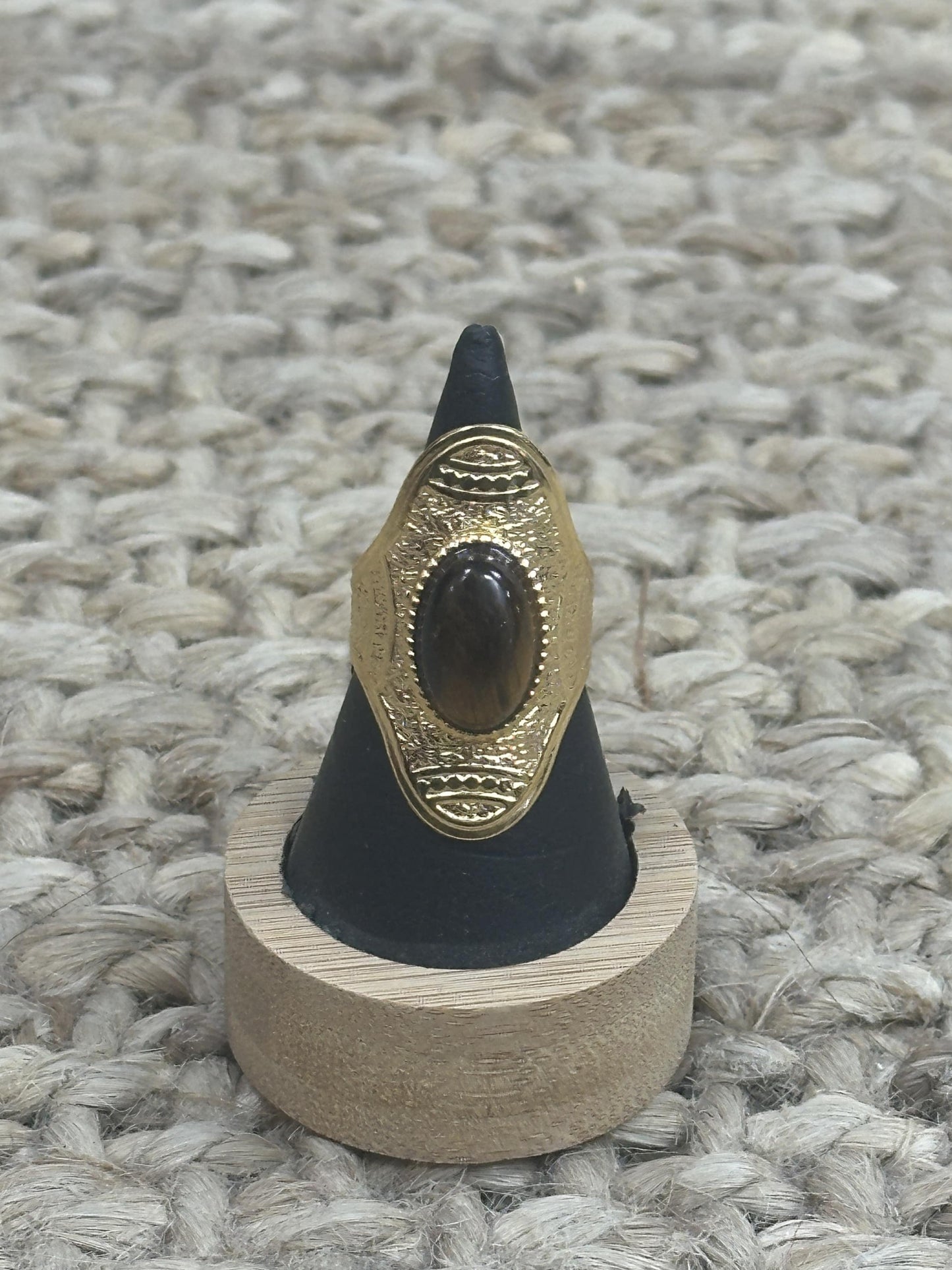ANILLO AKILA