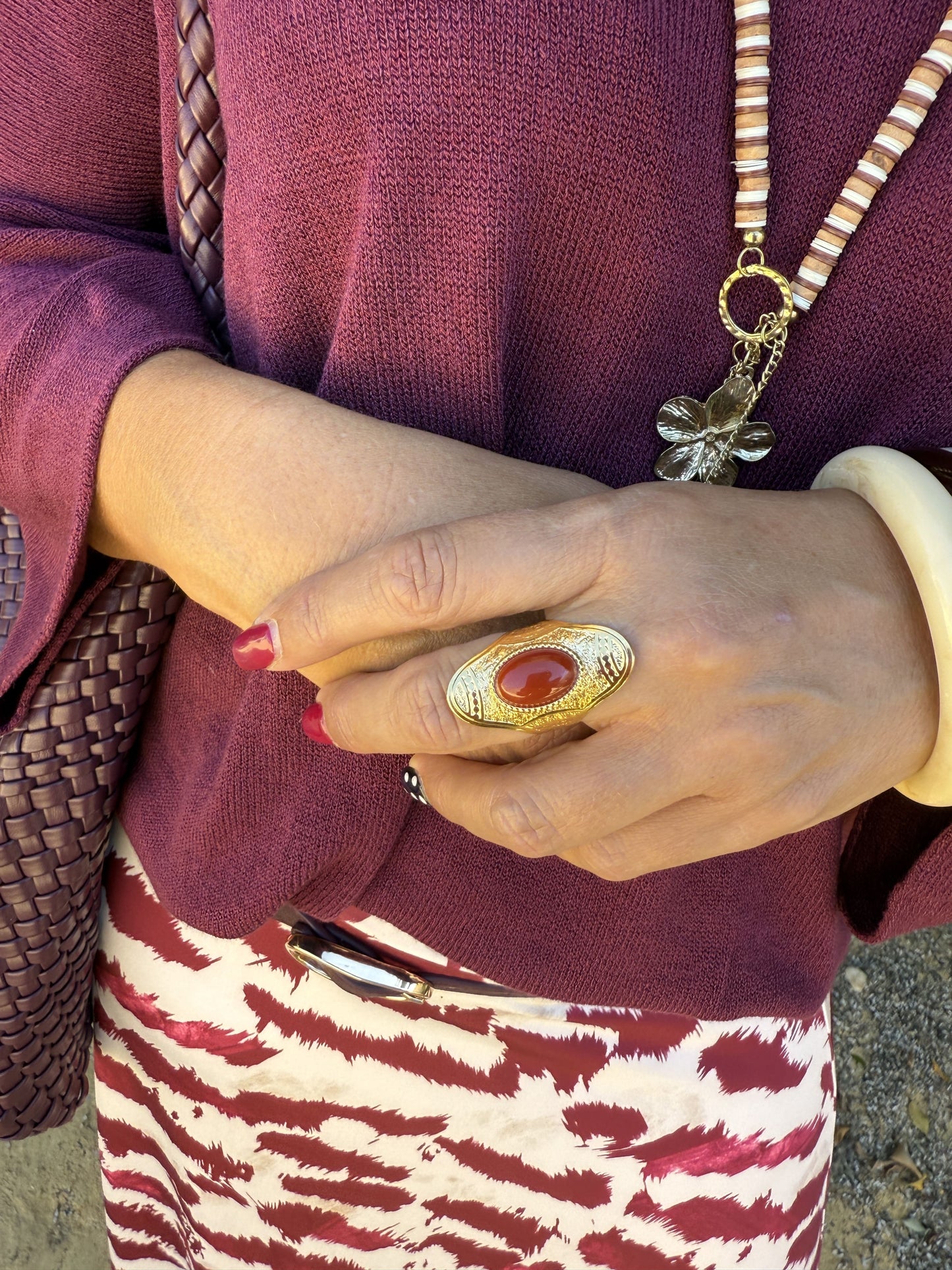 ANILLO AKILA