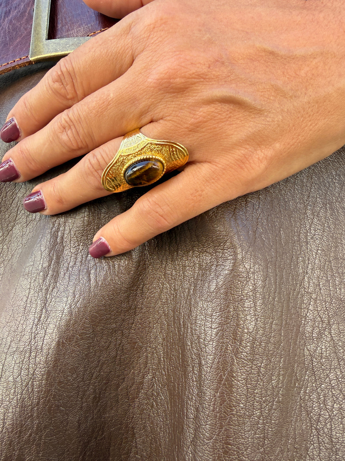 ANILLO AKILA