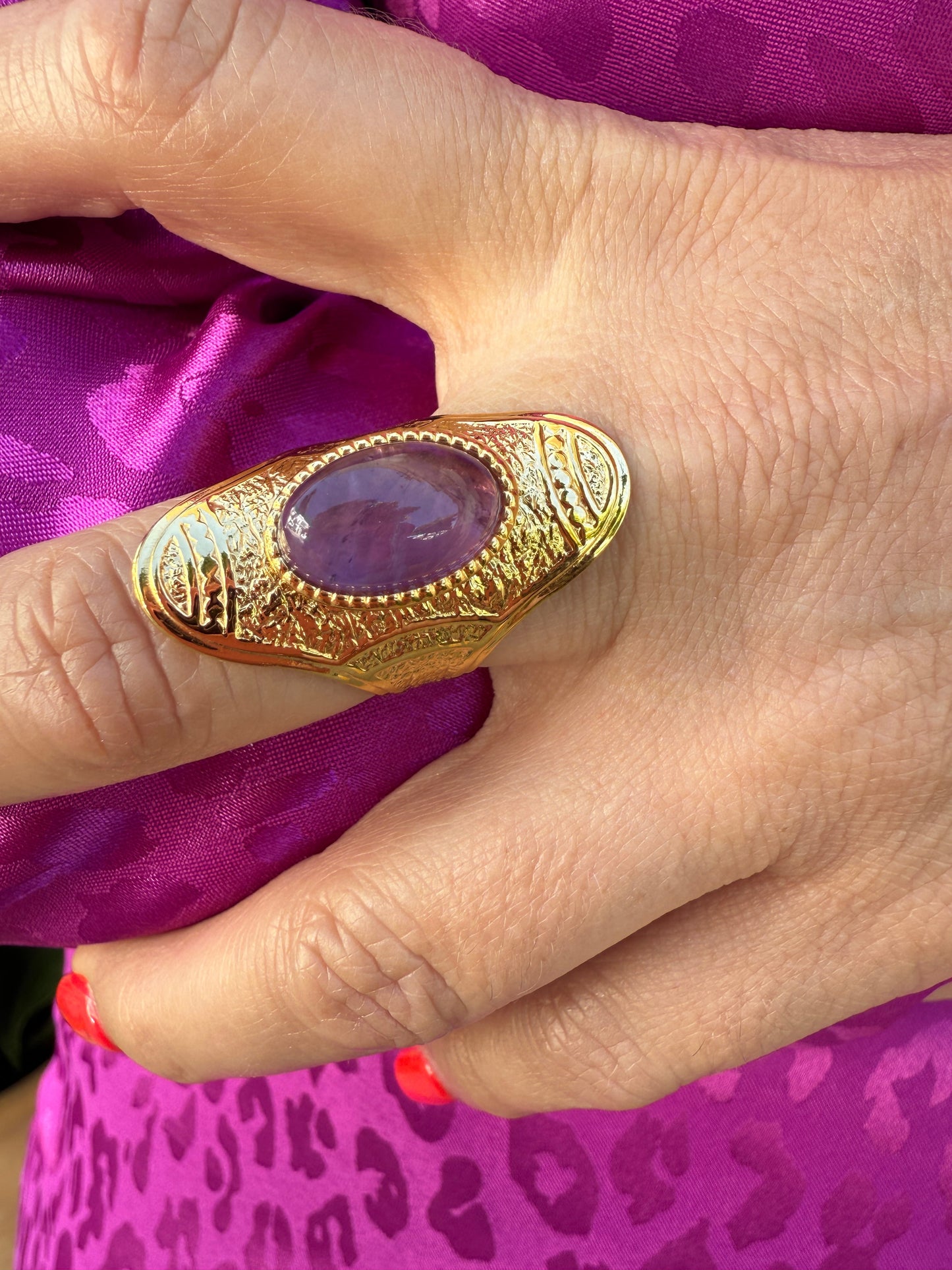 ANILLO AKILA